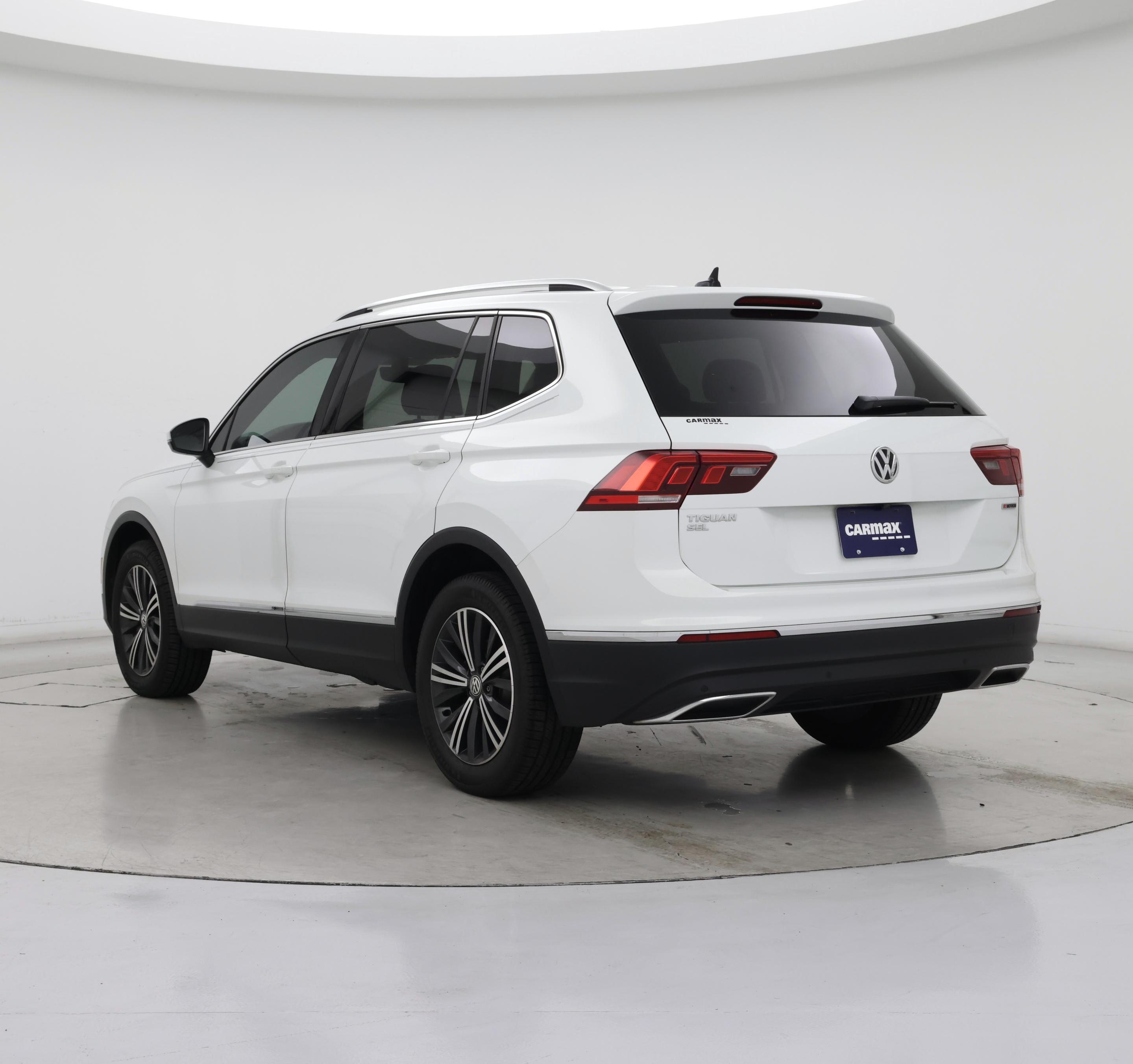 Thumbnail: 2019 Volkswagen Tiguan - 2