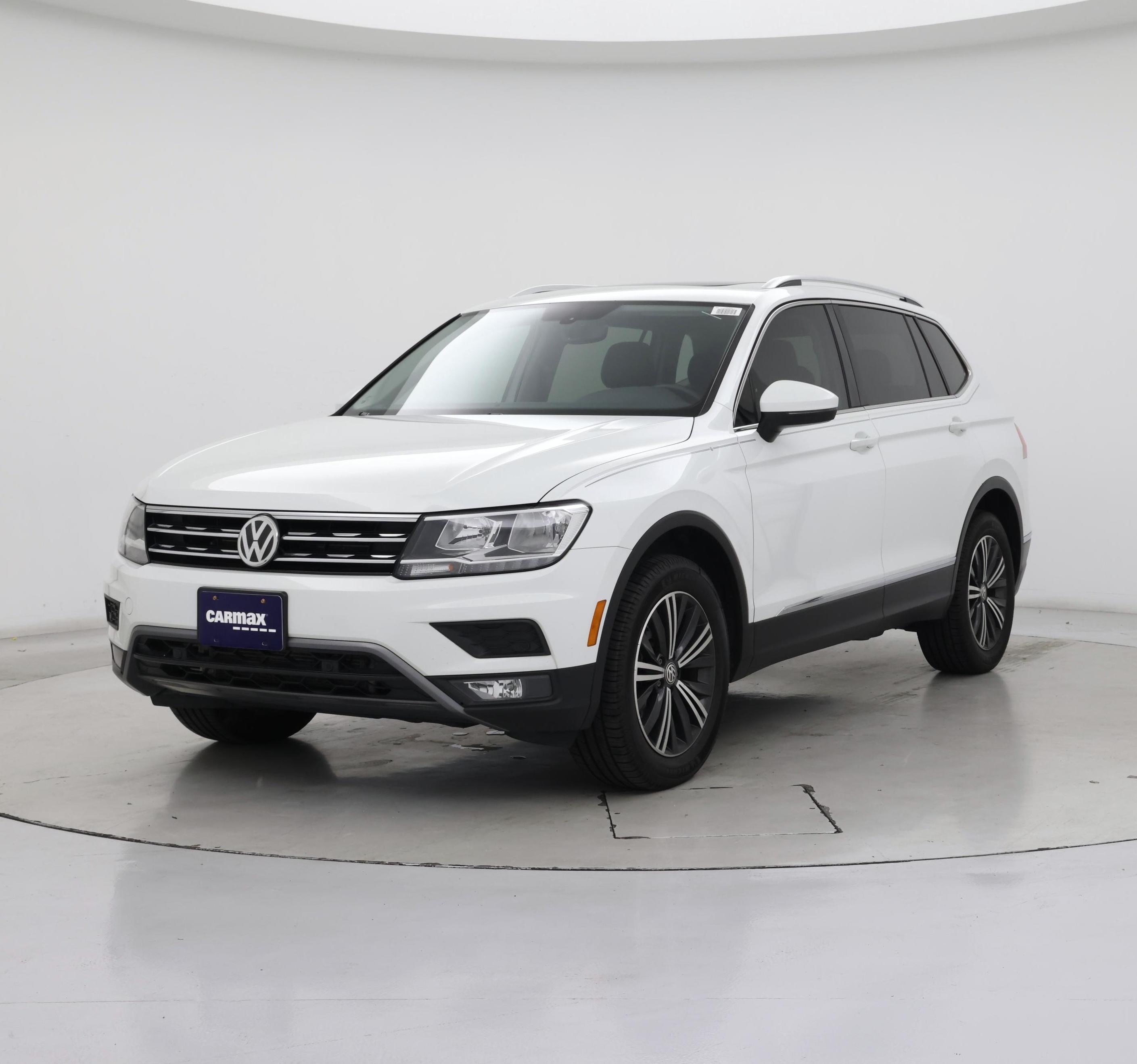 Thumbnail: 2019 Volkswagen Tiguan - 4