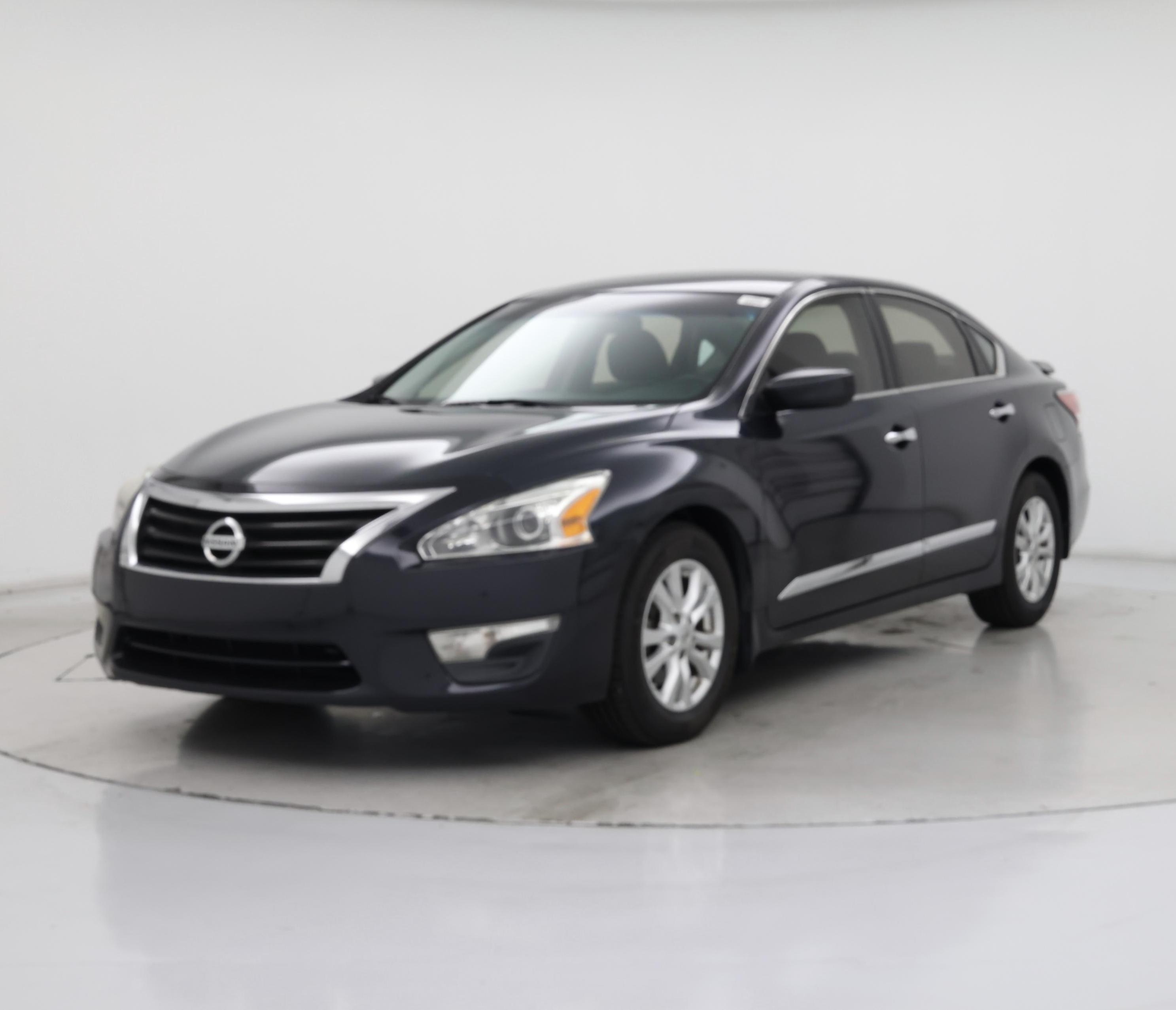 Thumbnail: 2015 Nissan Altima - 4