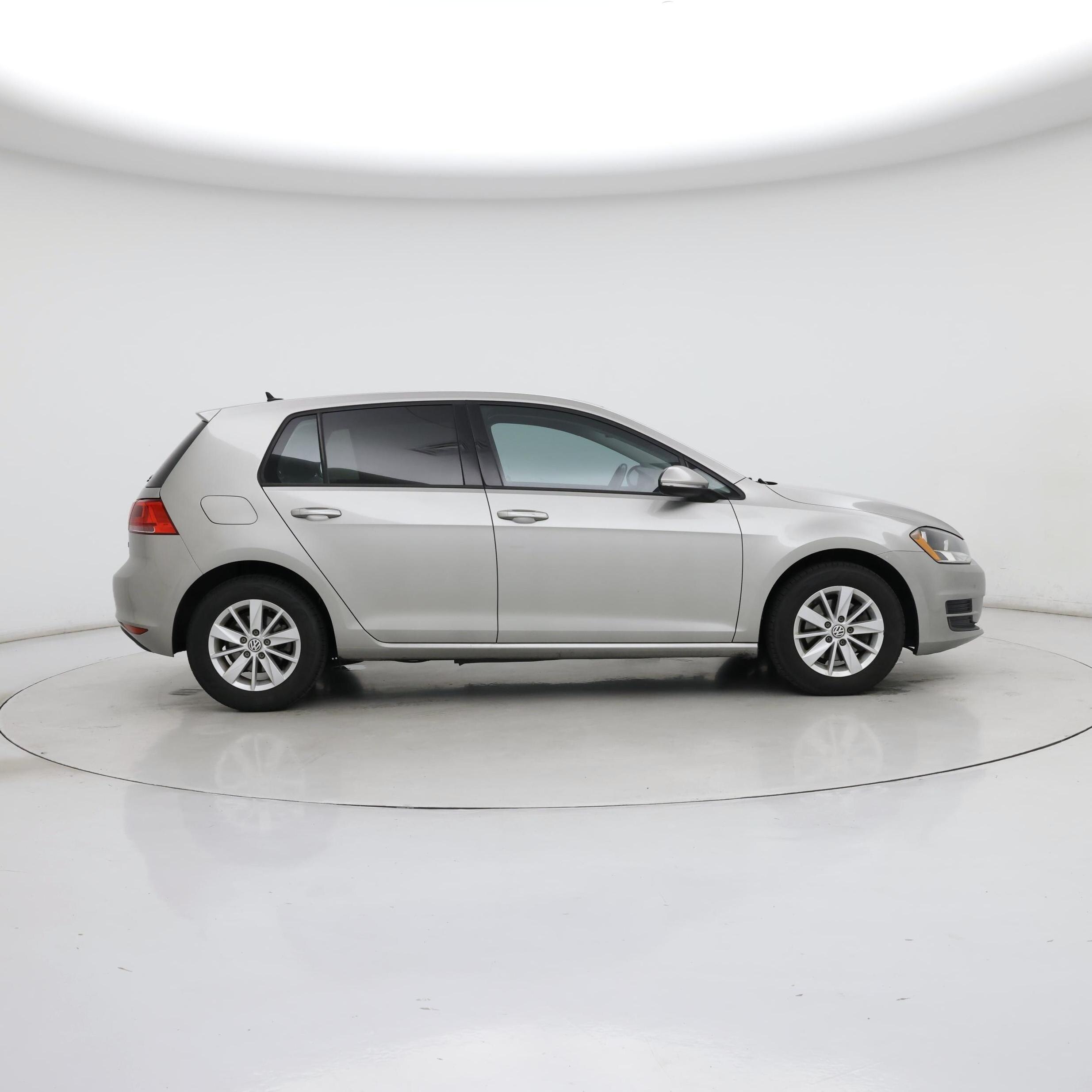 Thumbnail: 2016 Volkswagen Golf - 7