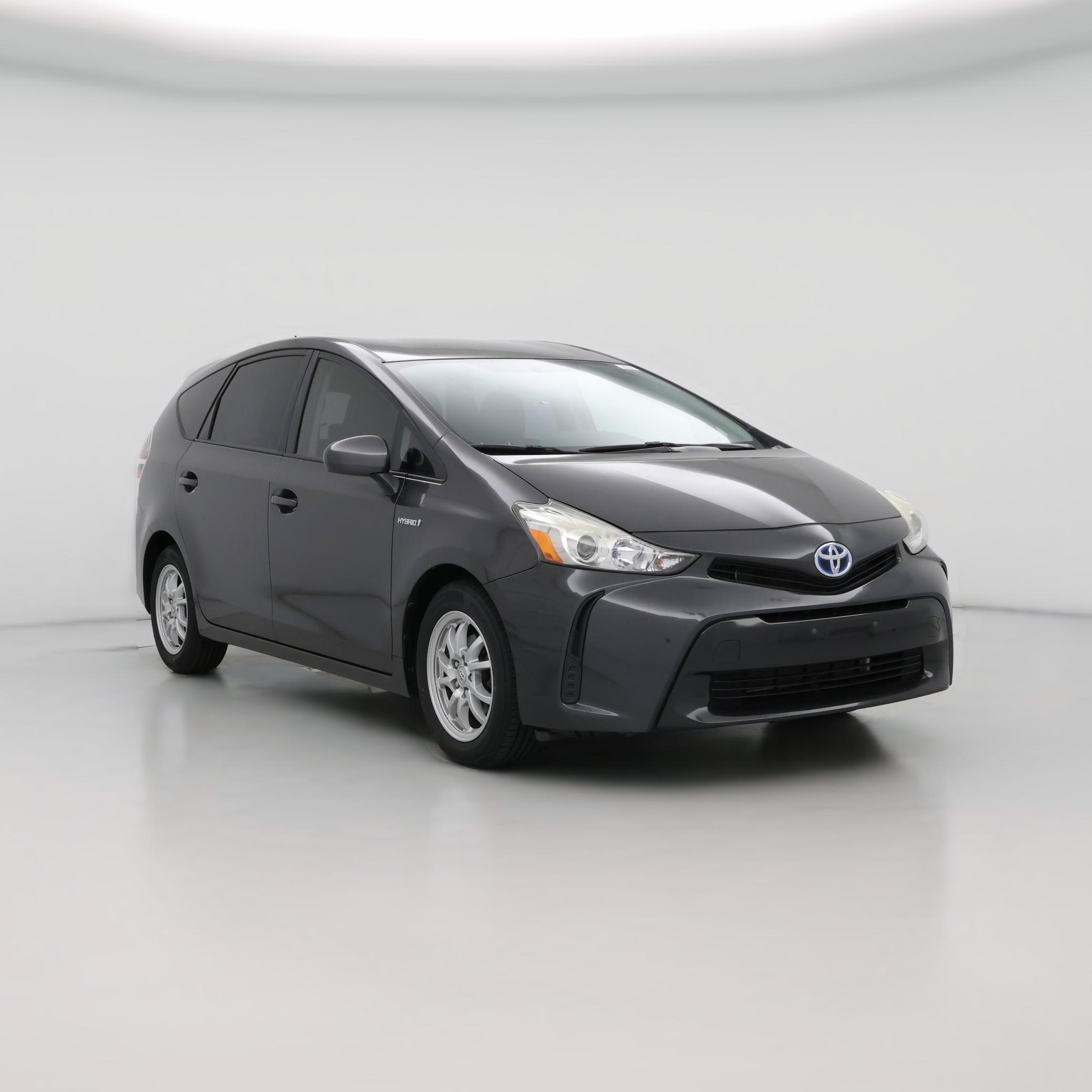Thumbnail: 2015 Toyota Prius v - 1