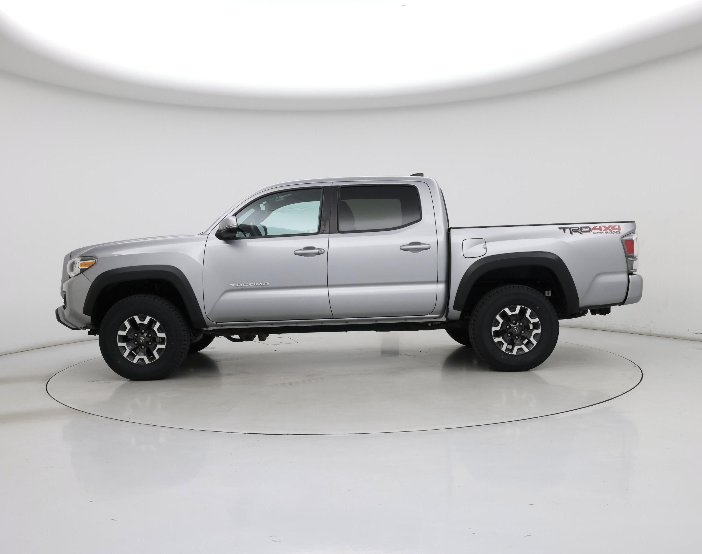 Thumbnail: 2021 Toyota Tacoma - 3