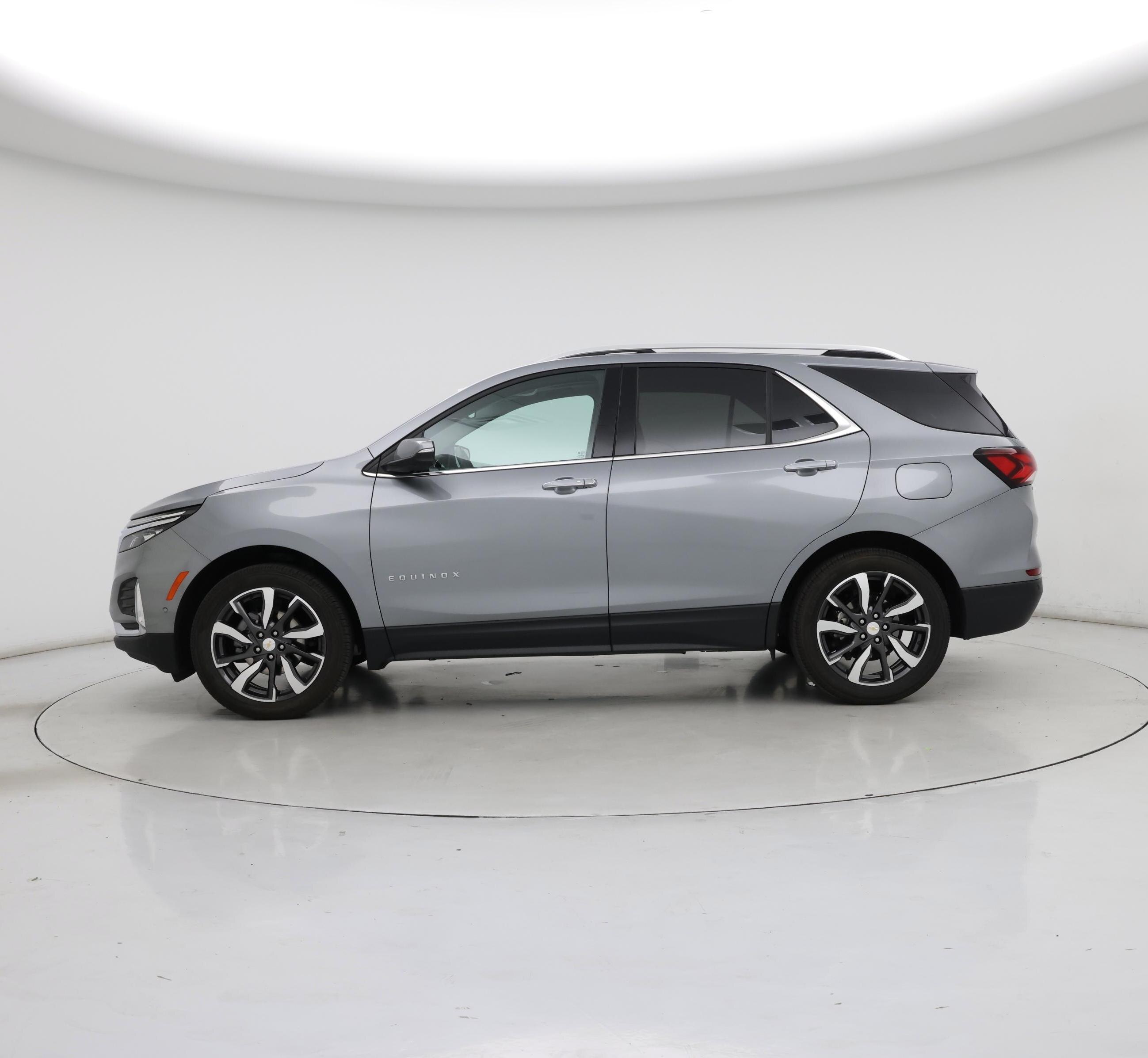 Thumbnail: 2023 Chevrolet Equinox - 3