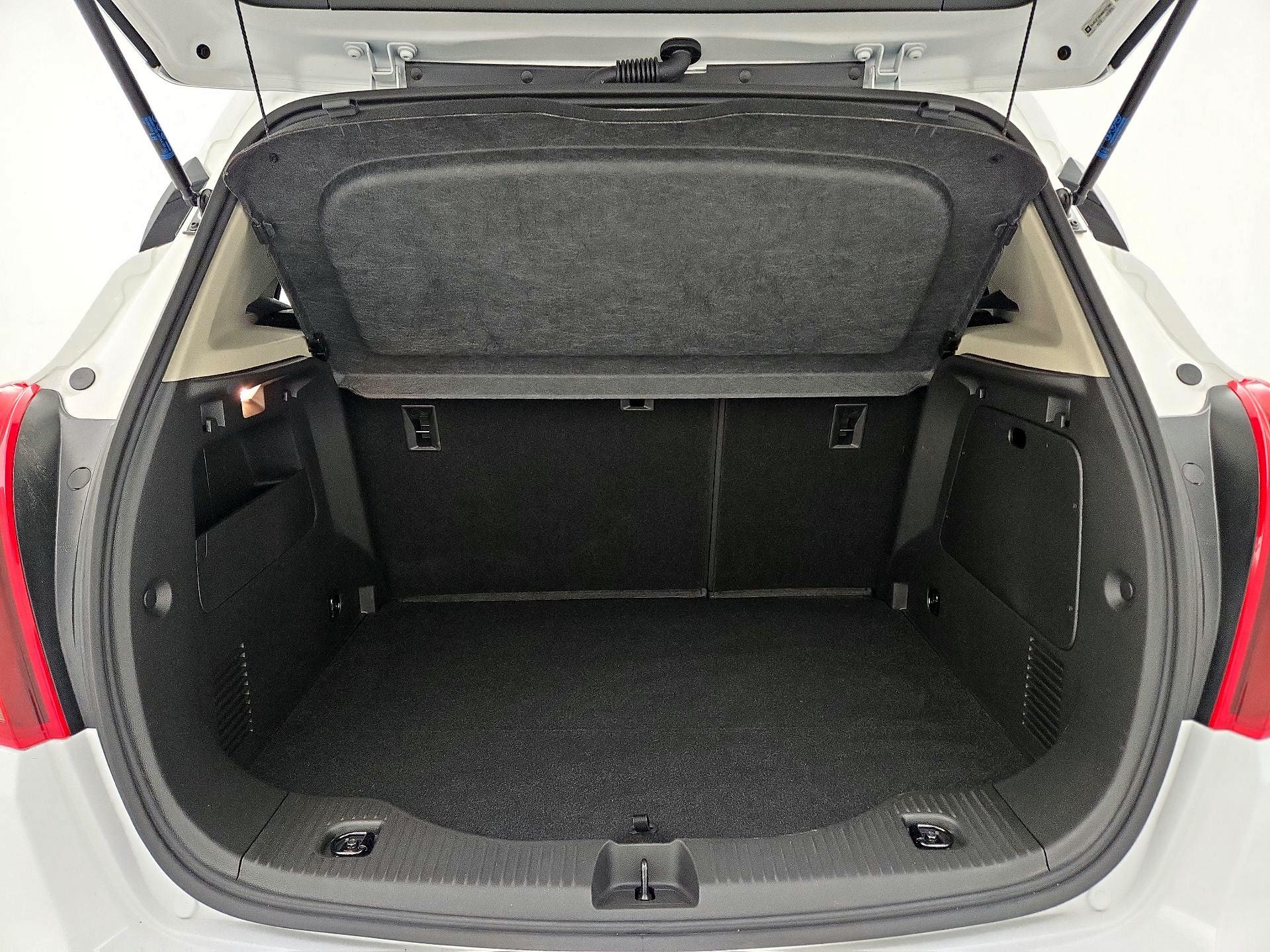 Thumbnail: 2019 Buick Encore - 20
