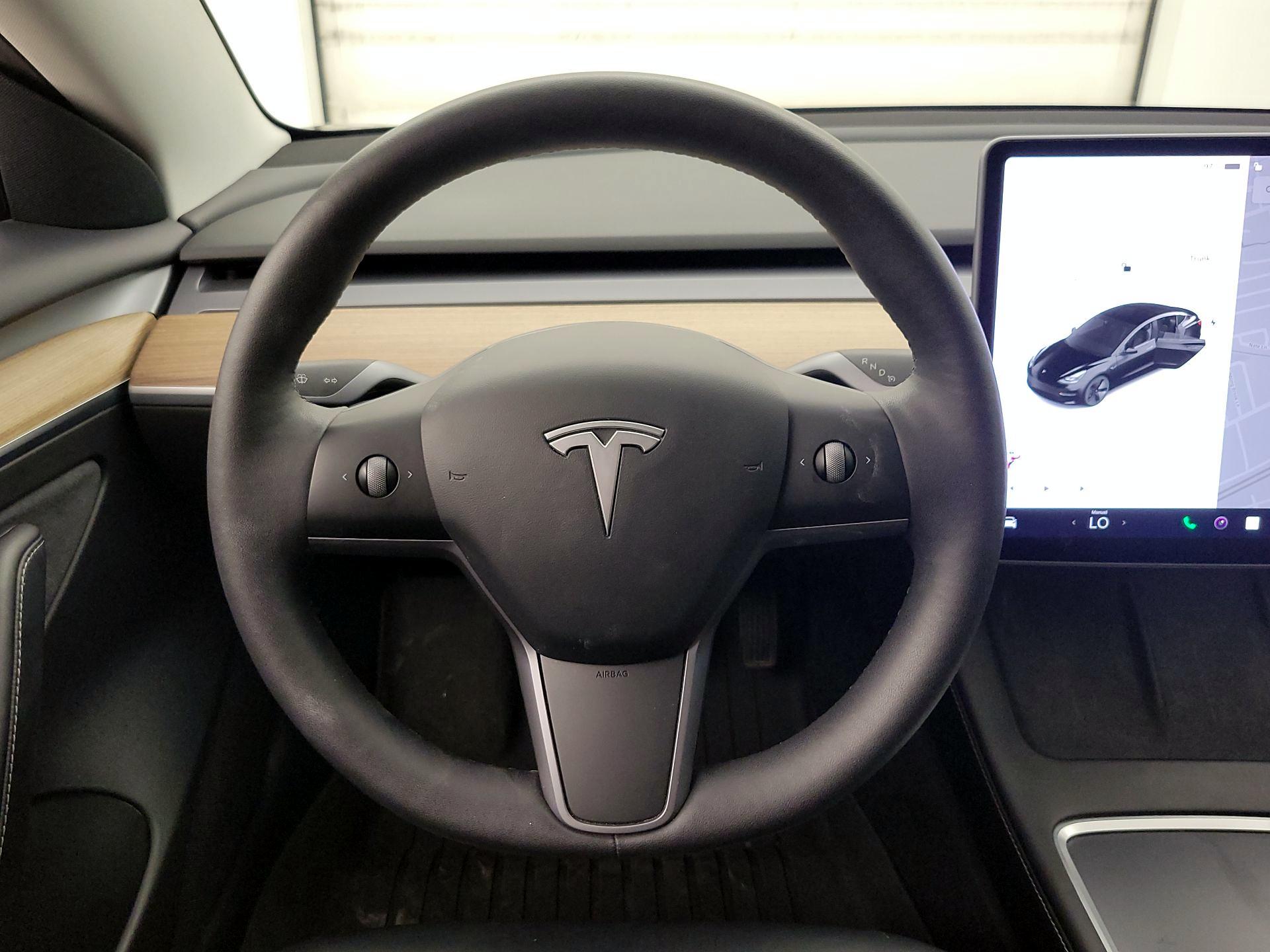 Thumbnail: 2021 Tesla Model 3 - 10
