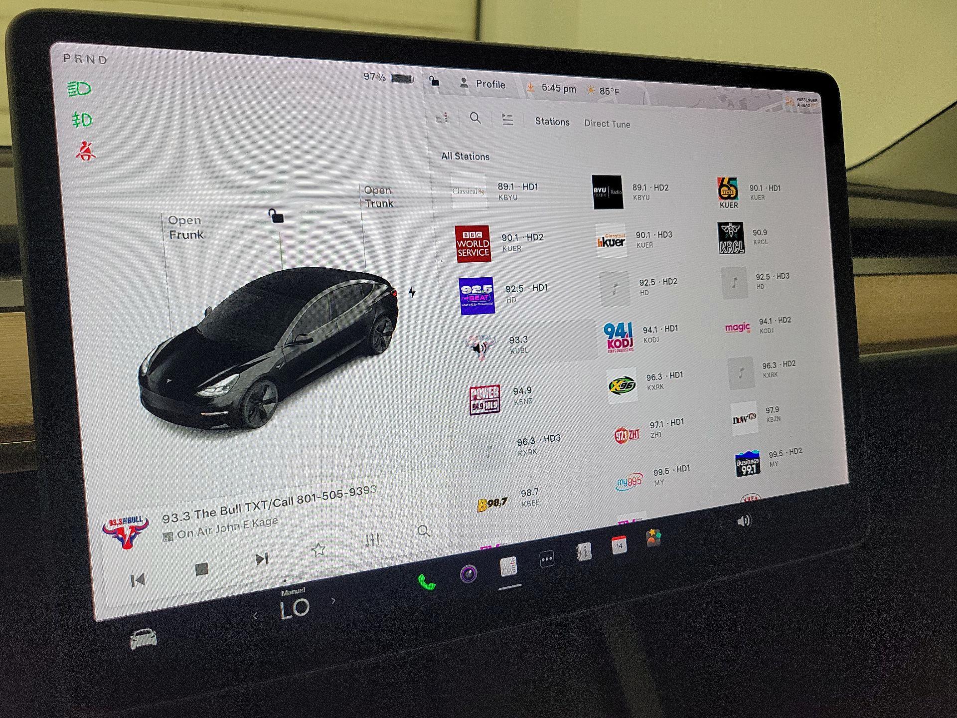 Thumbnail: 2021 Tesla Model 3 - 15