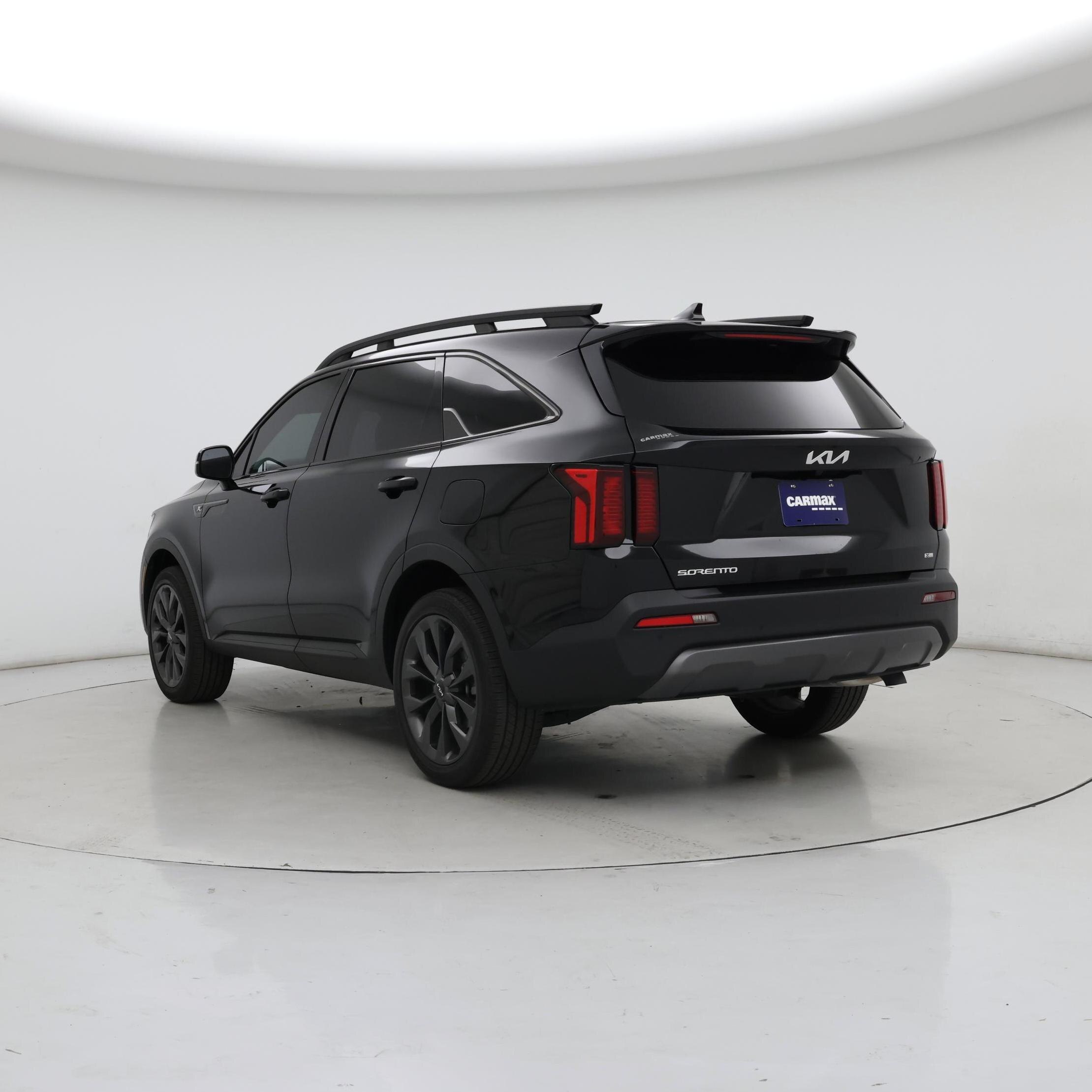 Thumbnail: 2023 Kia Sorento - 2