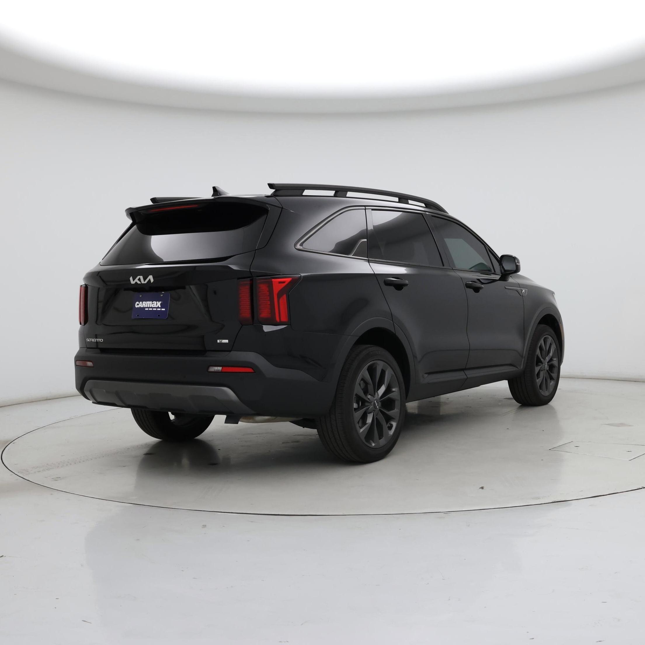 Thumbnail: 2023 Kia Sorento - 8