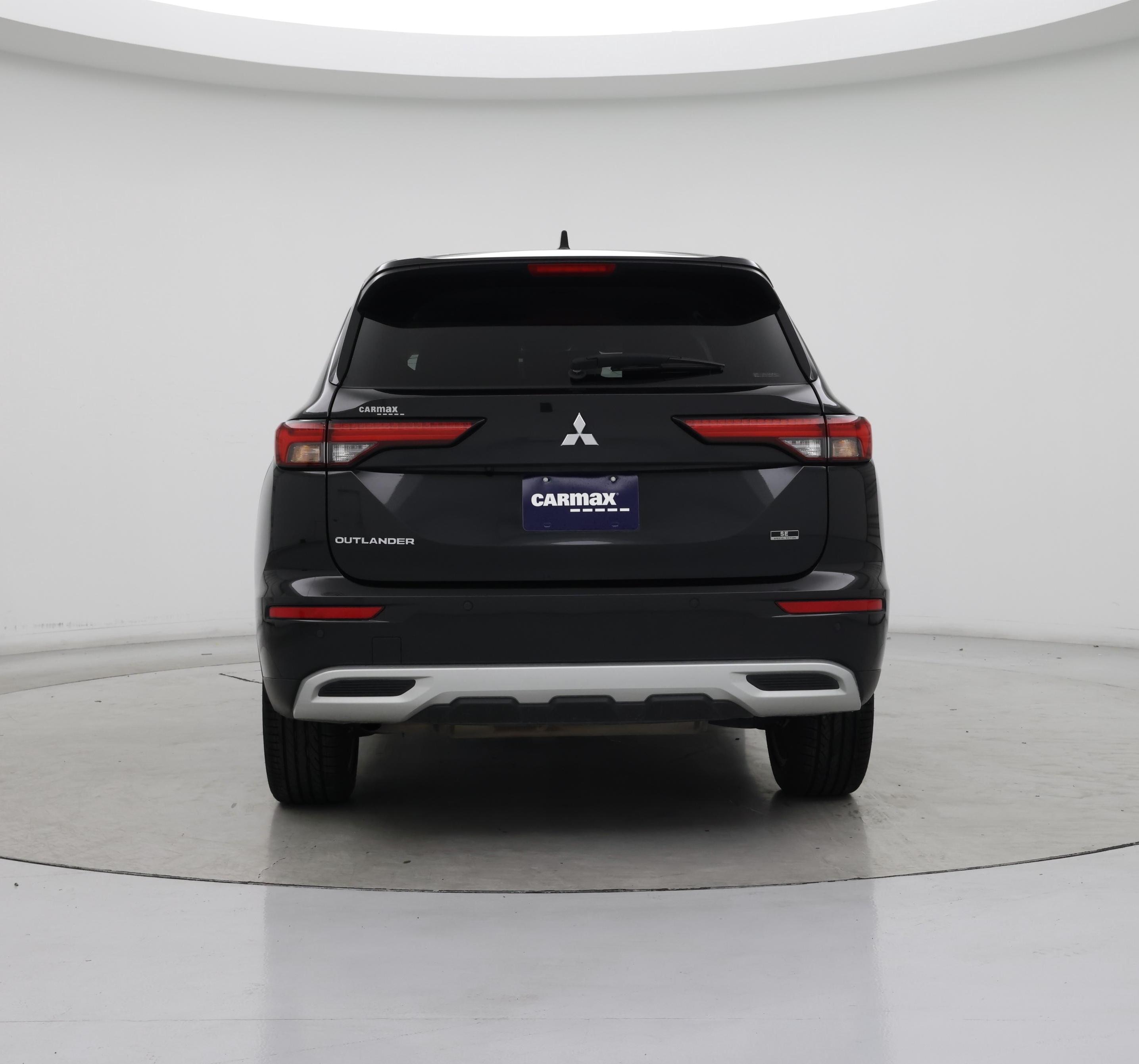 Thumbnail: 2023 Mitsubishi Outlander - 6
