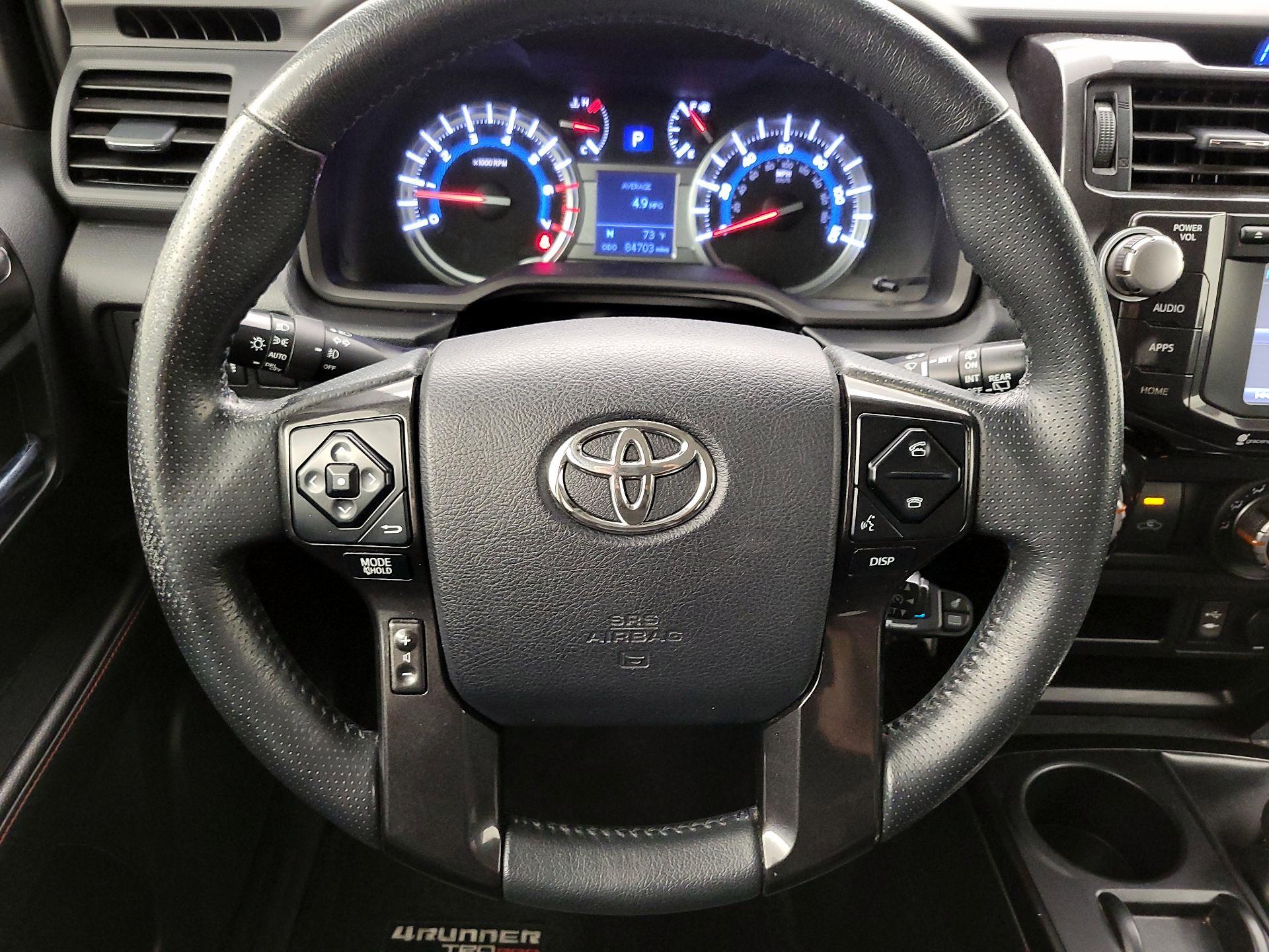 Thumbnail: 2015 Toyota 4Runner - 10