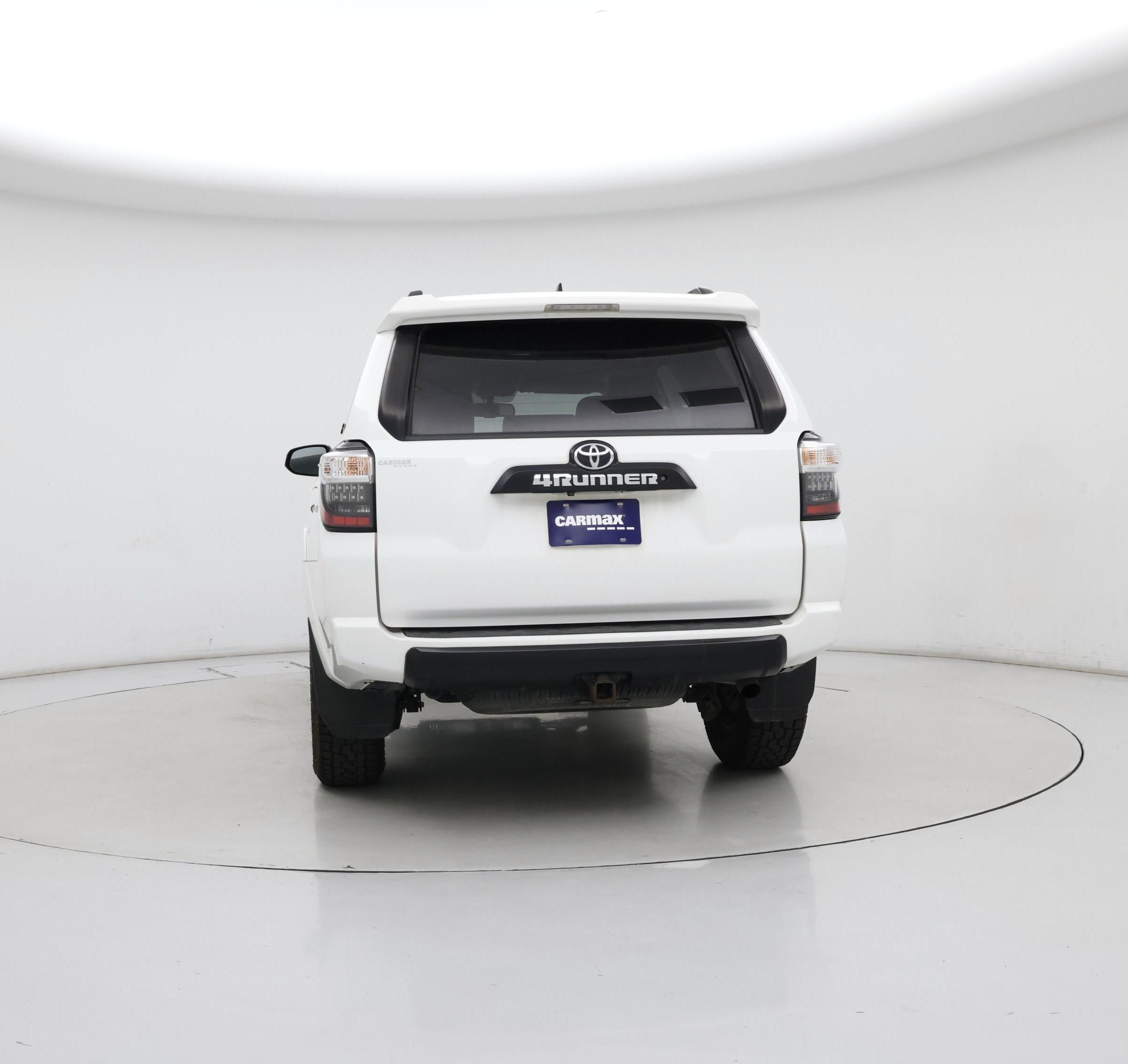 Thumbnail: 2015 Toyota 4Runner - 6