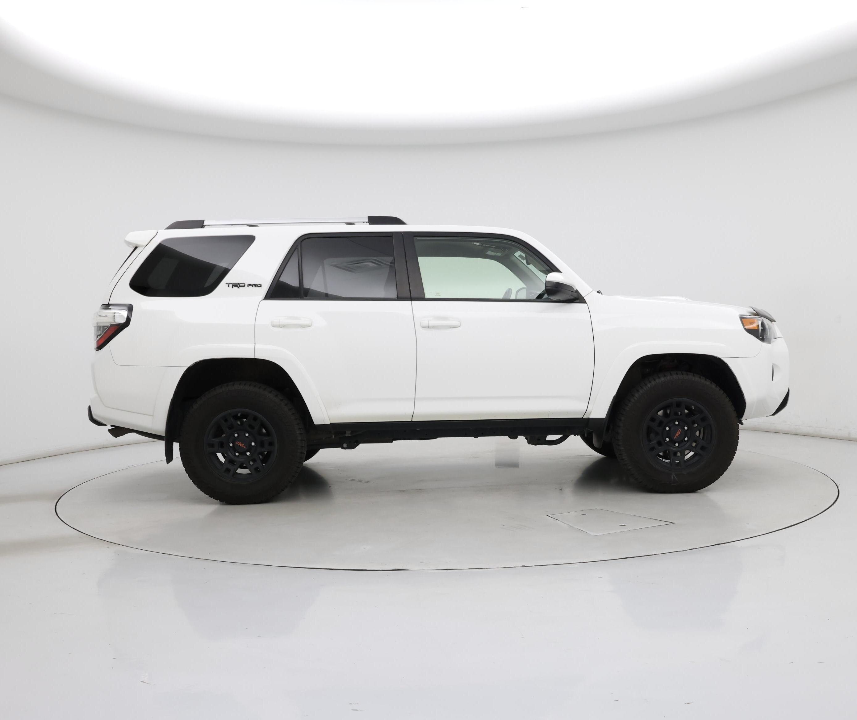 Thumbnail: 2015 Toyota 4Runner - 7
