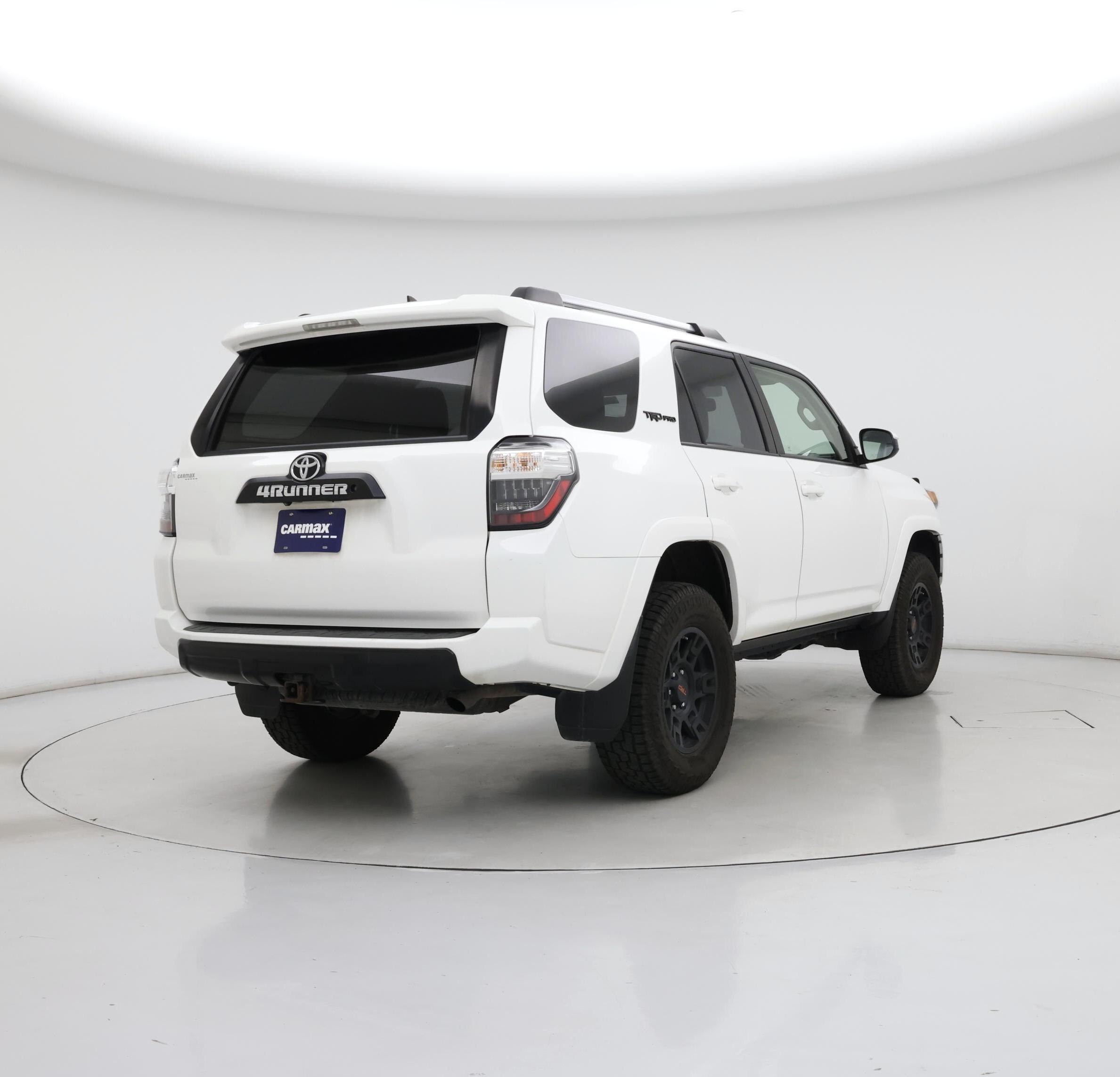 Thumbnail: 2015 Toyota 4Runner - 8