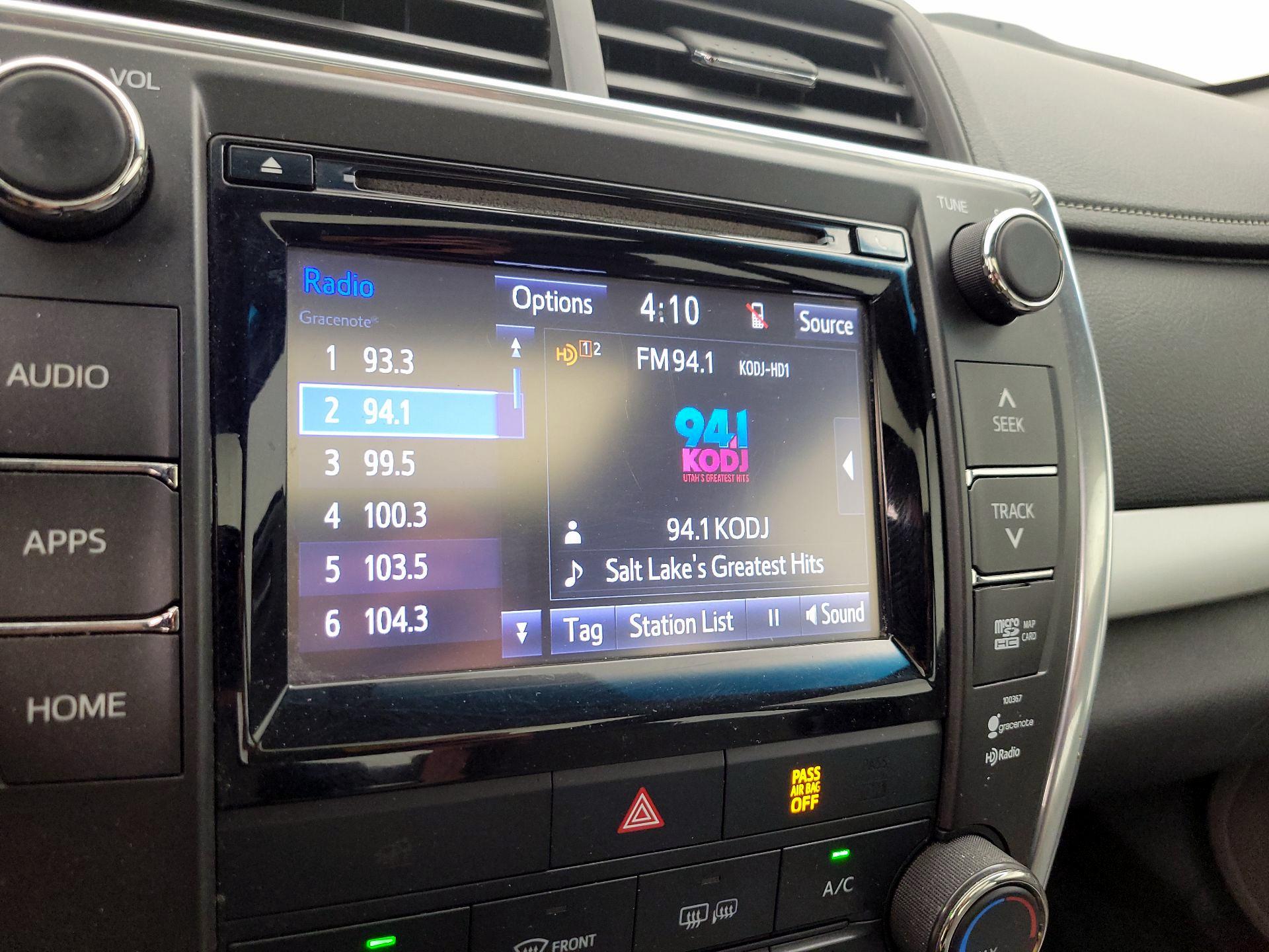 Thumbnail: 2015 Toyota Camry - 16