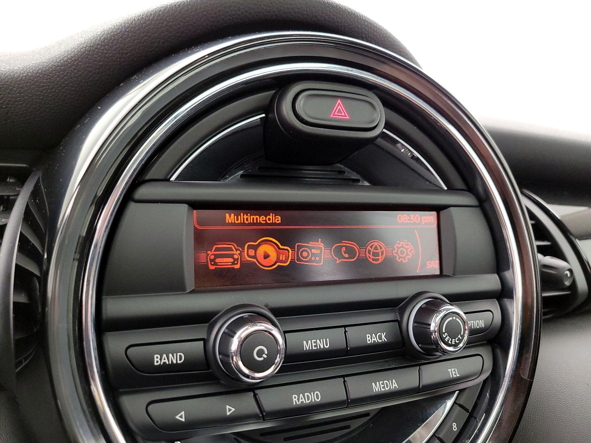 Thumbnail: 2015 MINI Cooper Hardtop - 14