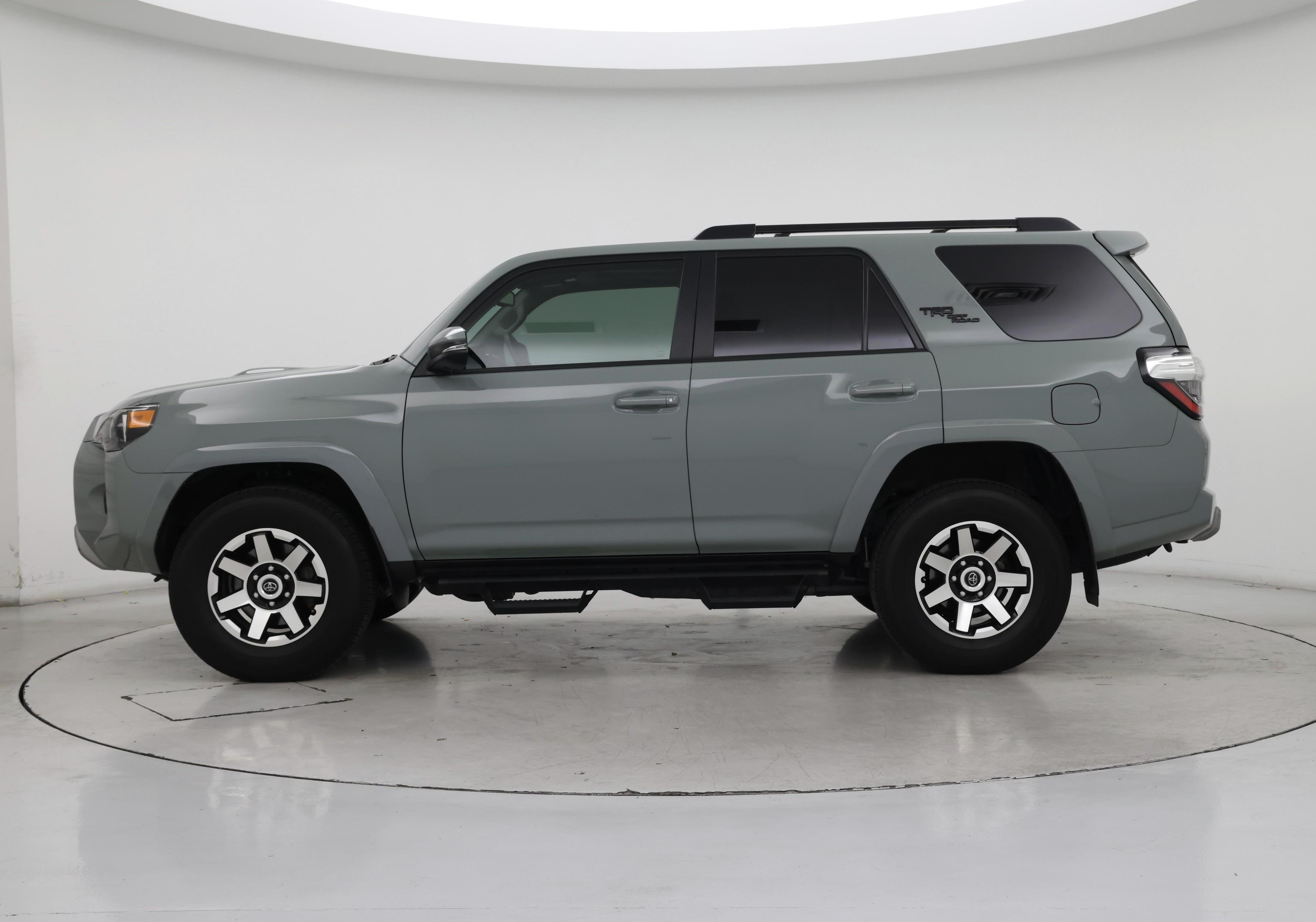Thumbnail: 2023 Toyota 4Runner - 3