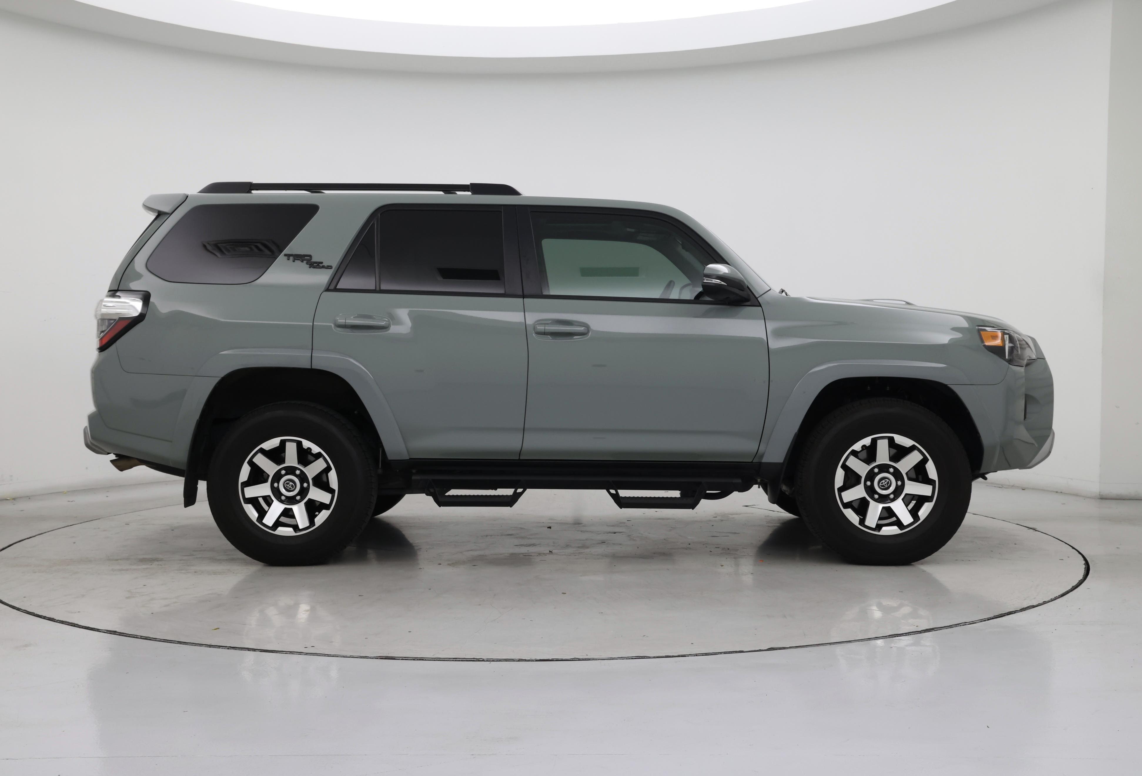 Thumbnail: 2023 Toyota 4Runner - 7
