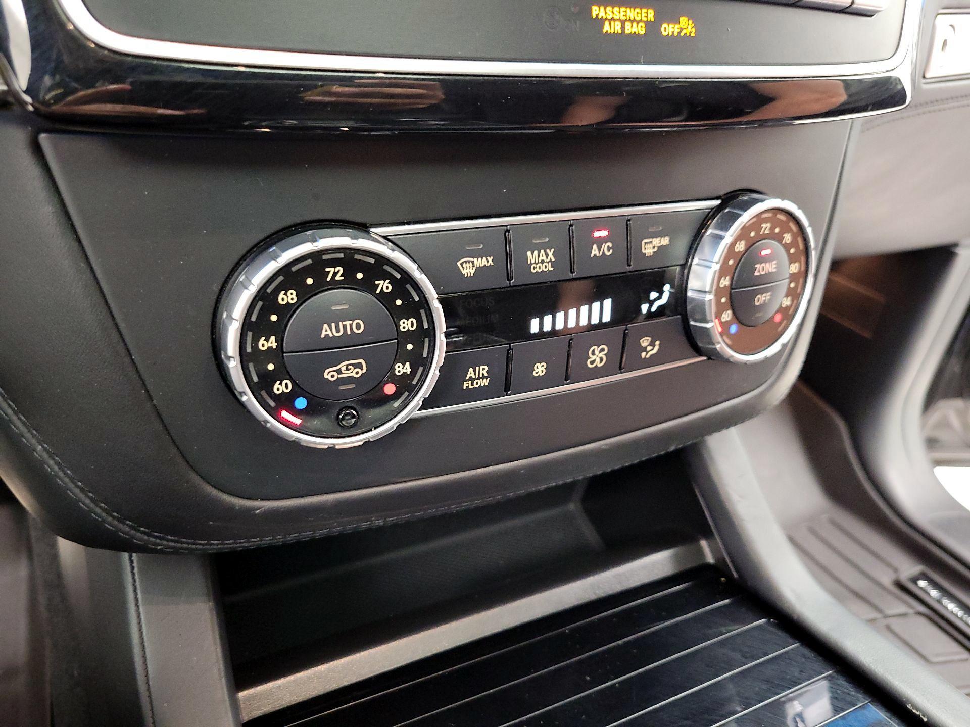 Thumbnail: 2018 Mercedes-Benz GL-Class - 17
