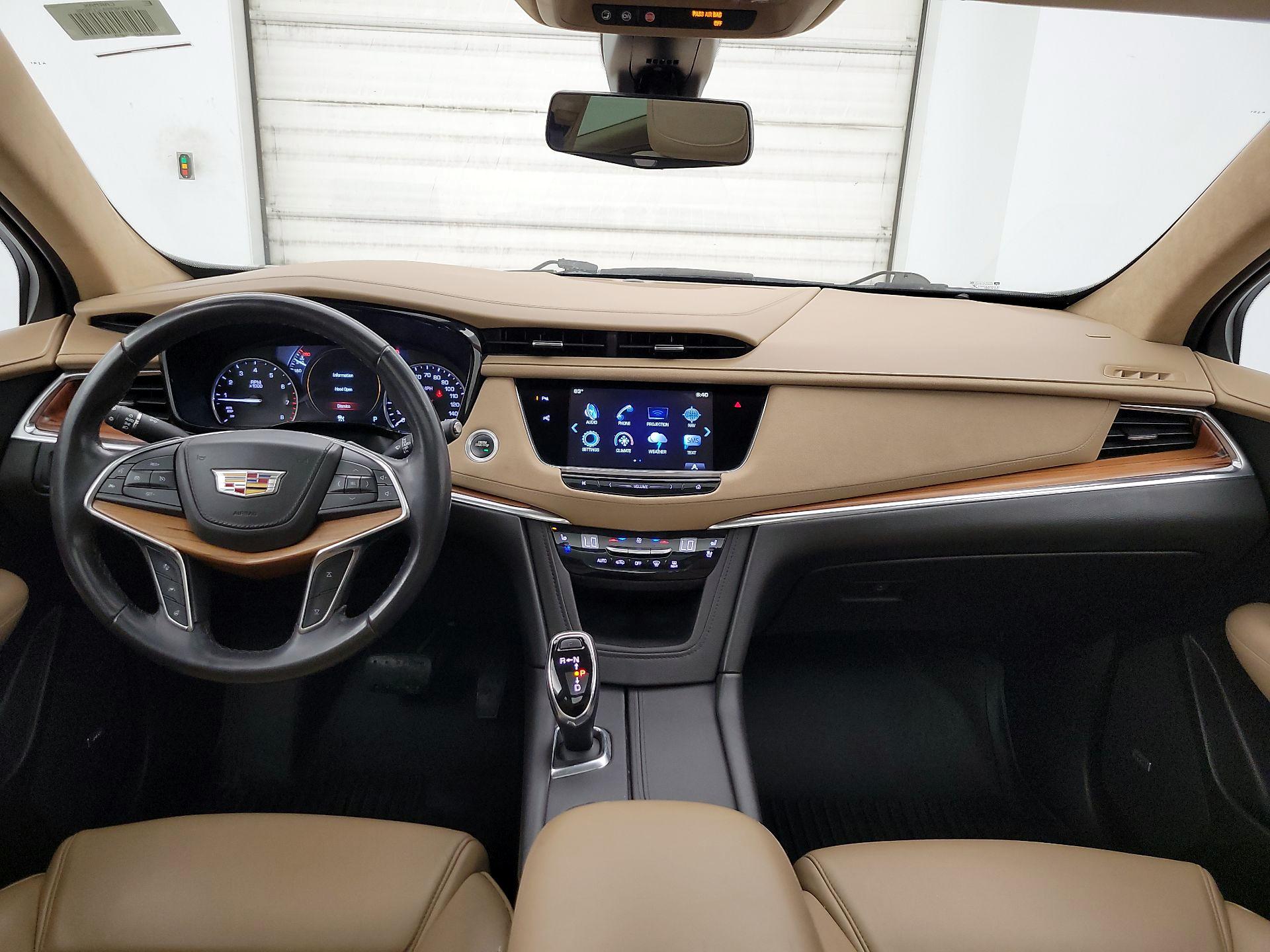 Thumbnail: 2018 Cadillac XT5 - 9