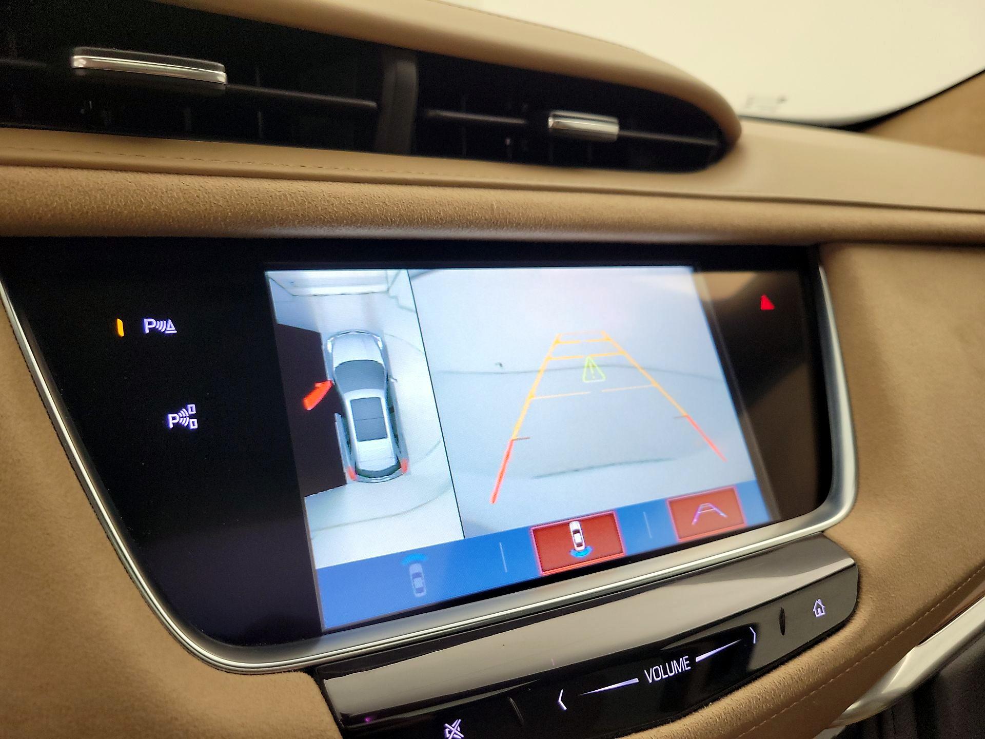 Thumbnail: 2018 Cadillac XT5 - 15