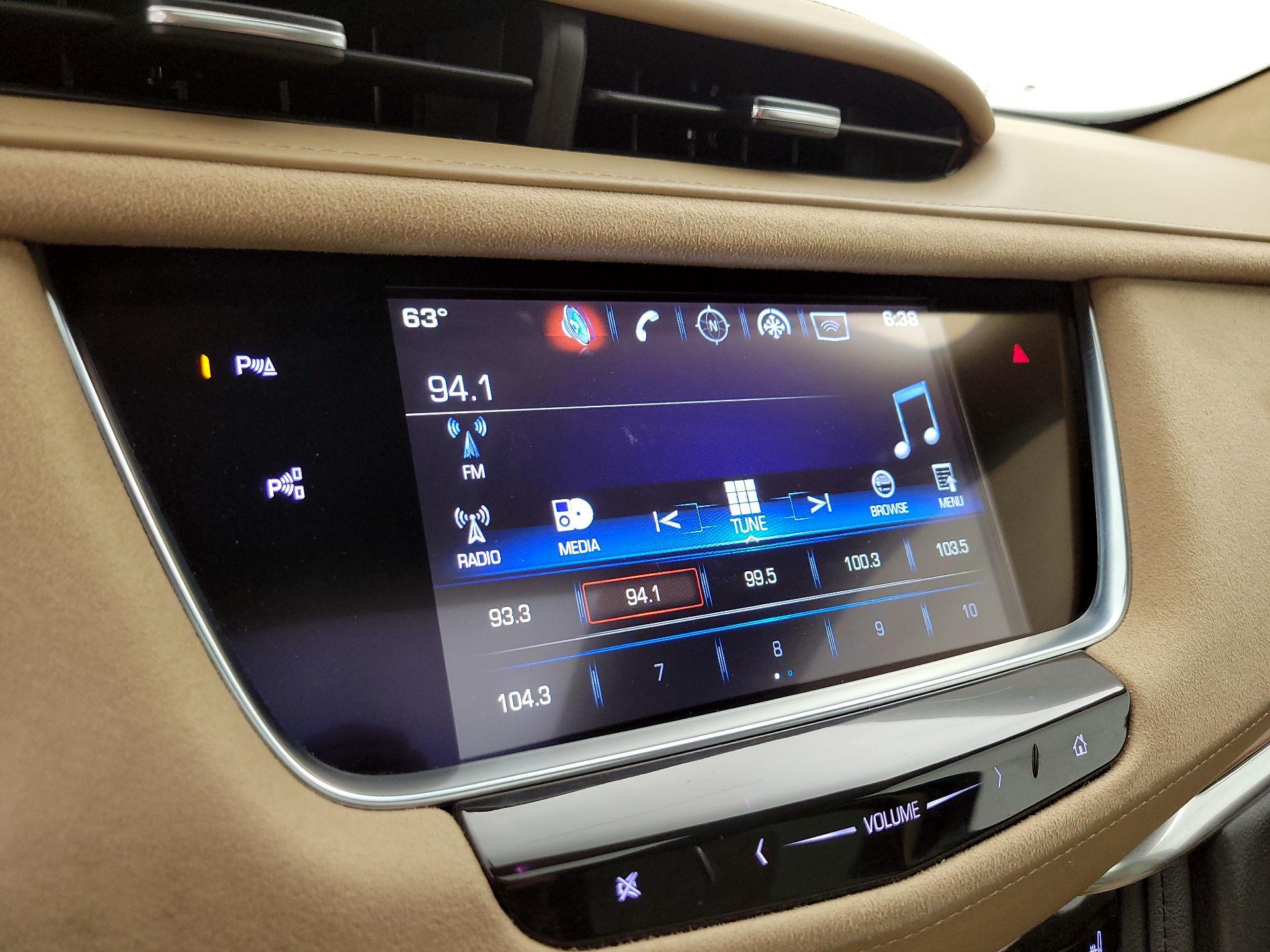 Thumbnail: 2018 Cadillac XT5 - 16