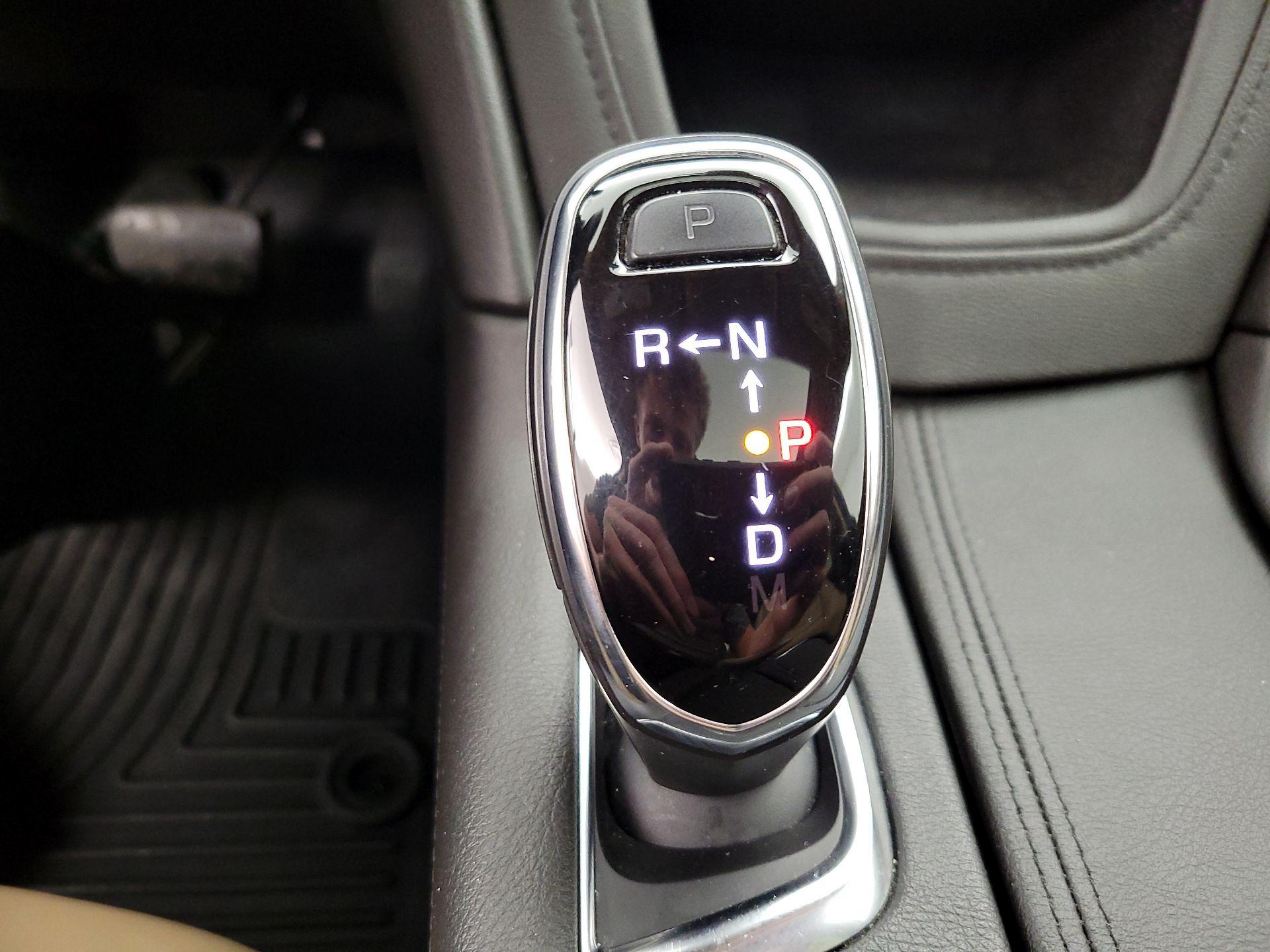 Thumbnail: 2018 Cadillac XT5 - 18