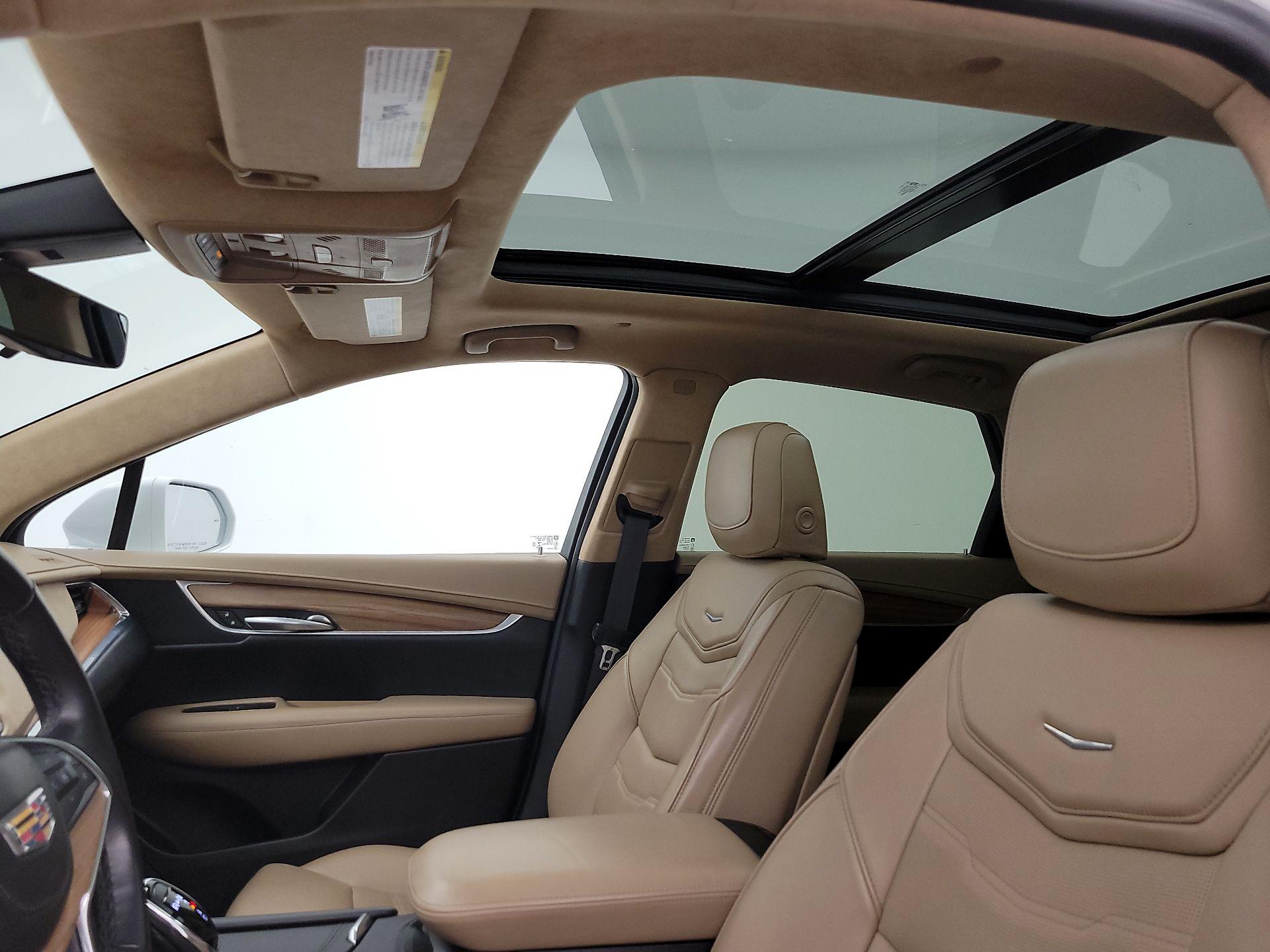 Thumbnail: 2018 Cadillac XT5 - 20