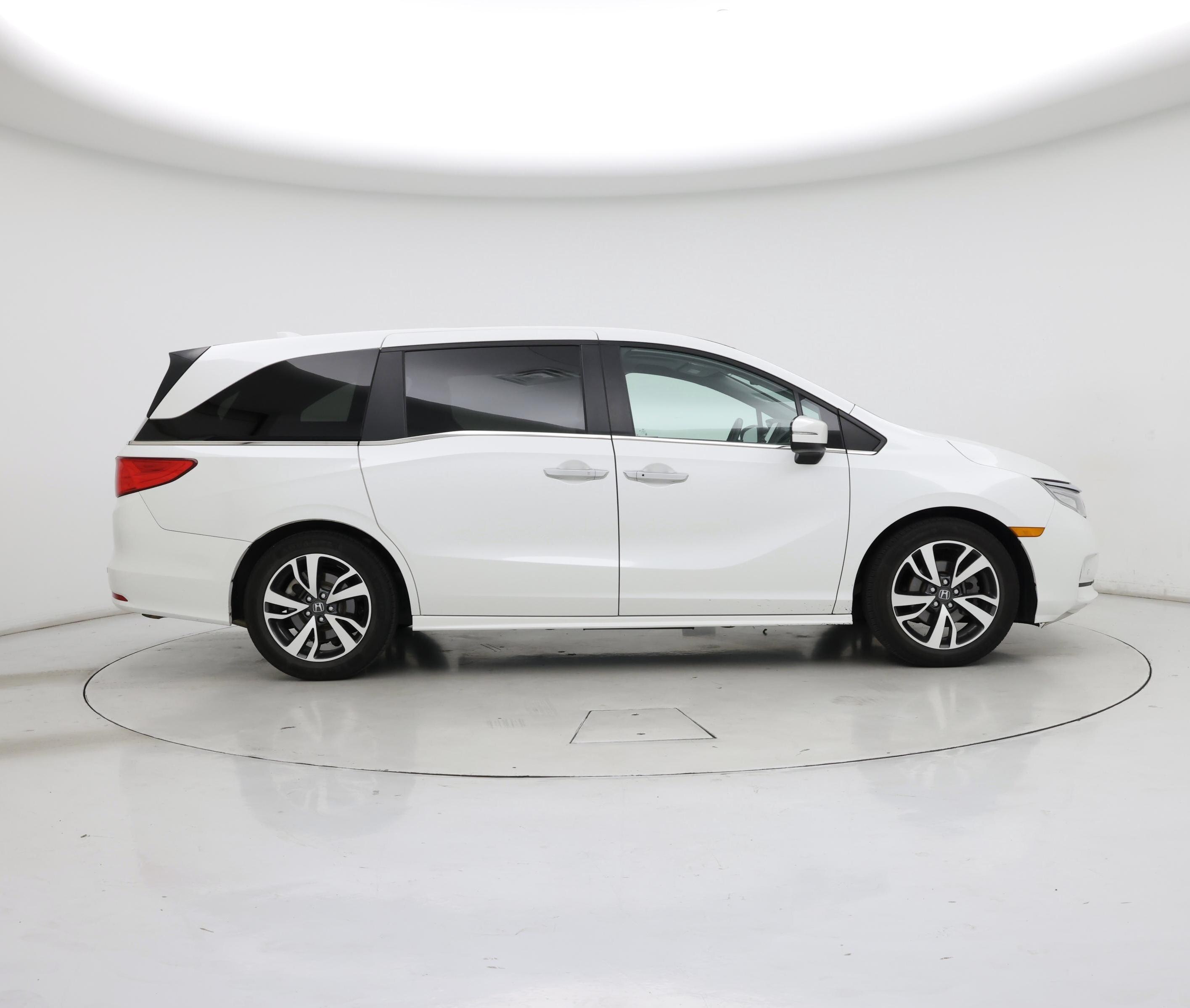 Thumbnail: 2022 Honda Odyssey - 7