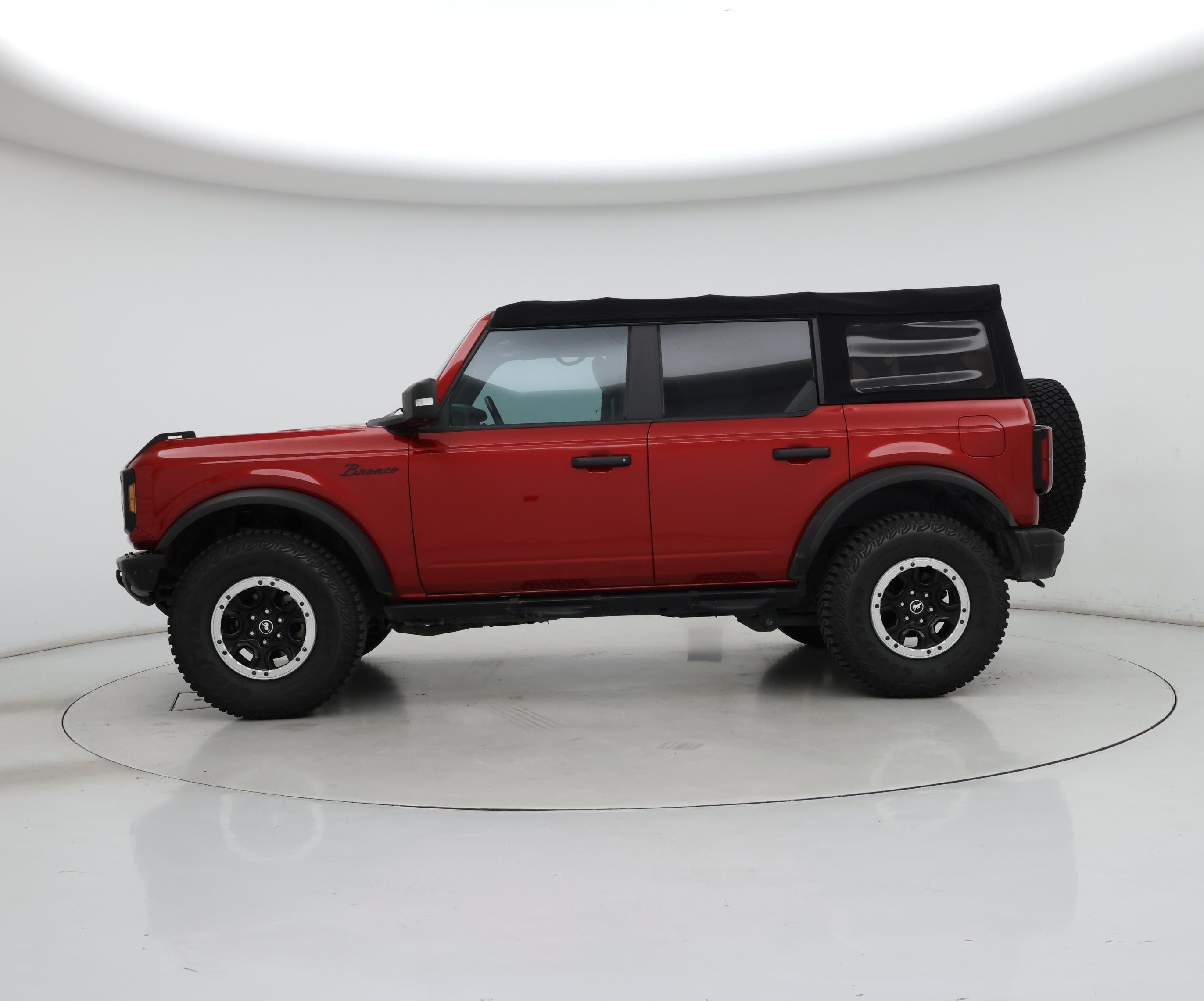 Thumbnail: 2021 Ford Bronco - 3