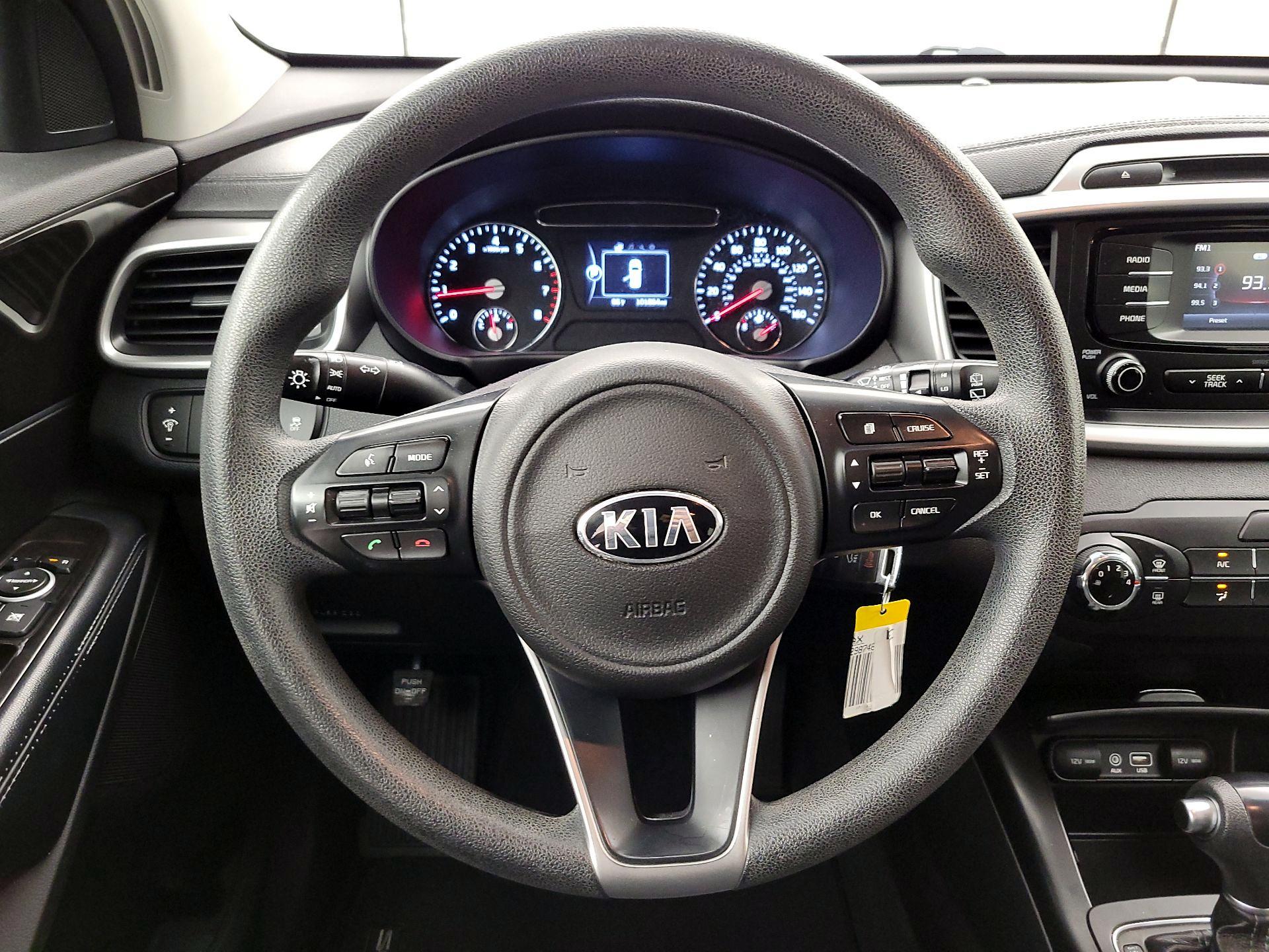 Thumbnail: 2017 Kia Sorento - 10