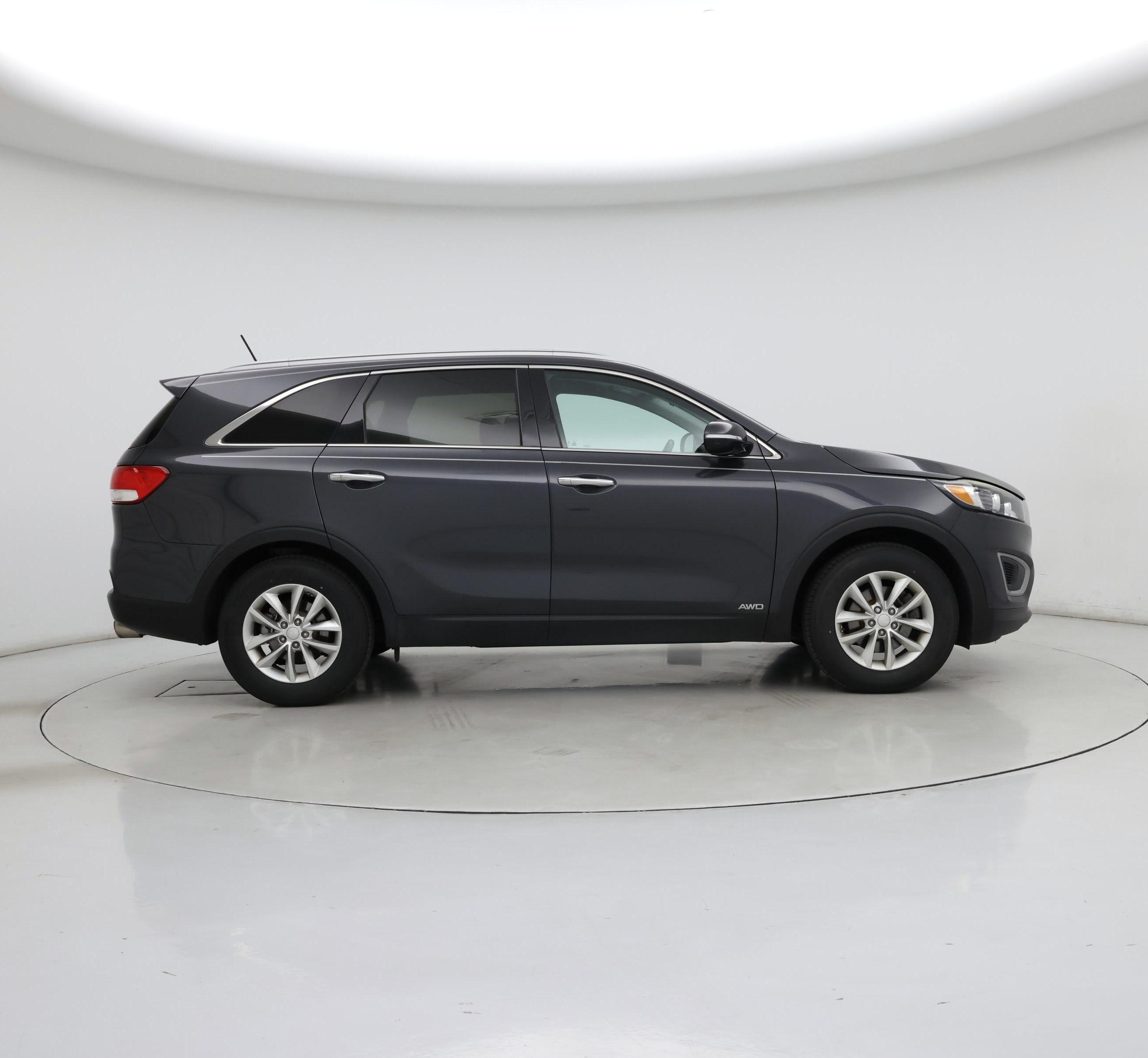 Thumbnail: 2017 Kia Sorento - 7