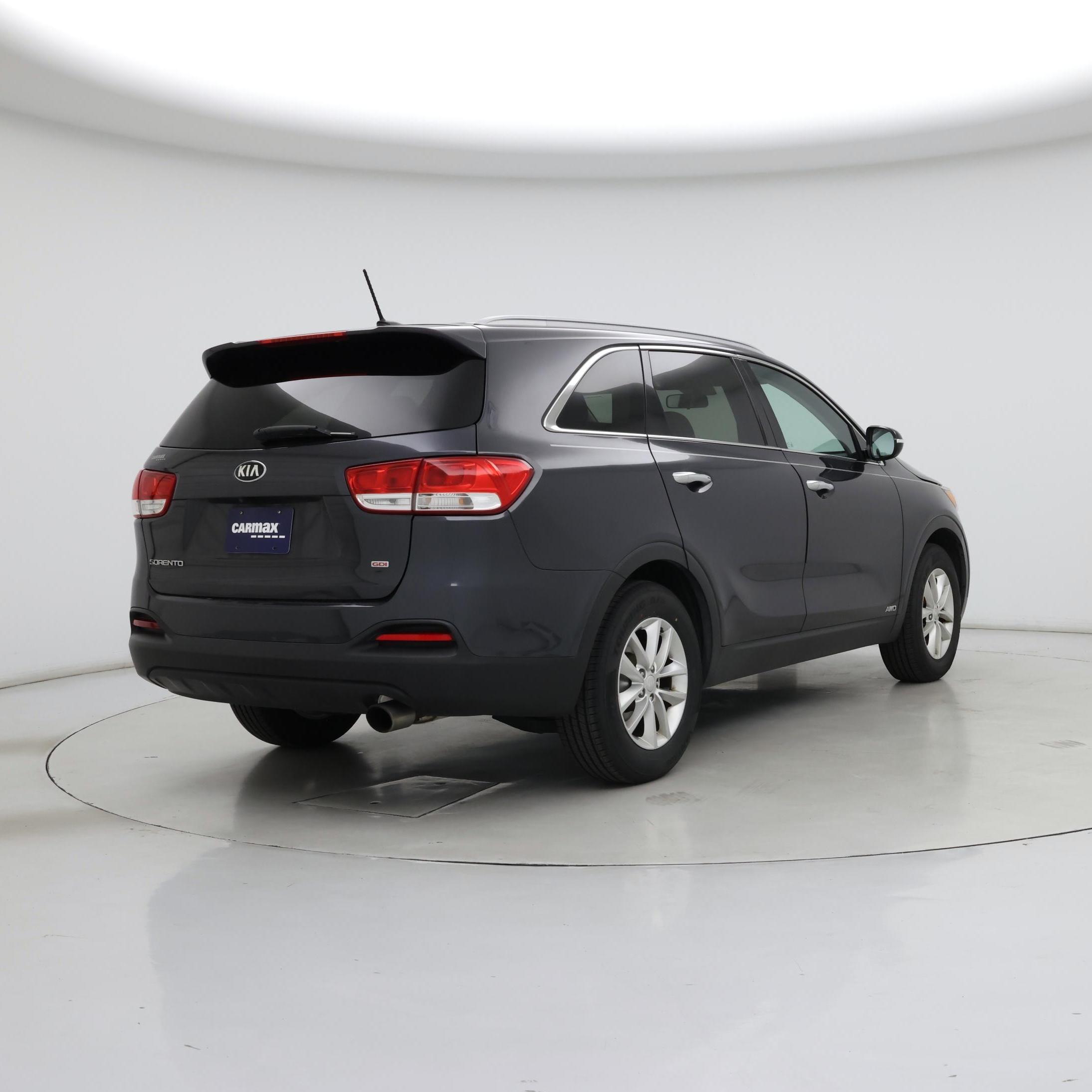 Thumbnail: 2017 Kia Sorento - 8