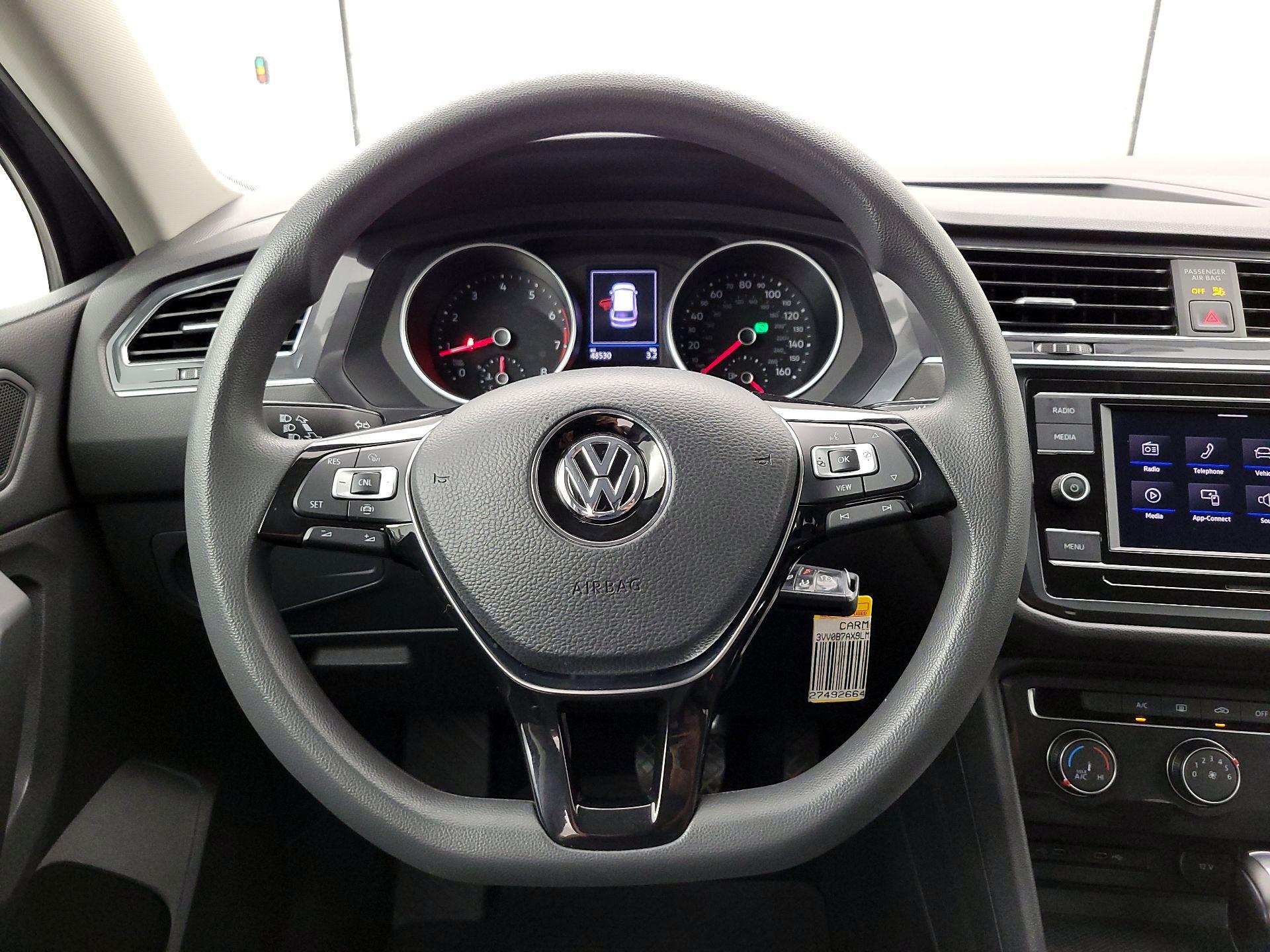 Thumbnail: 2020 Volkswagen Tiguan - 10