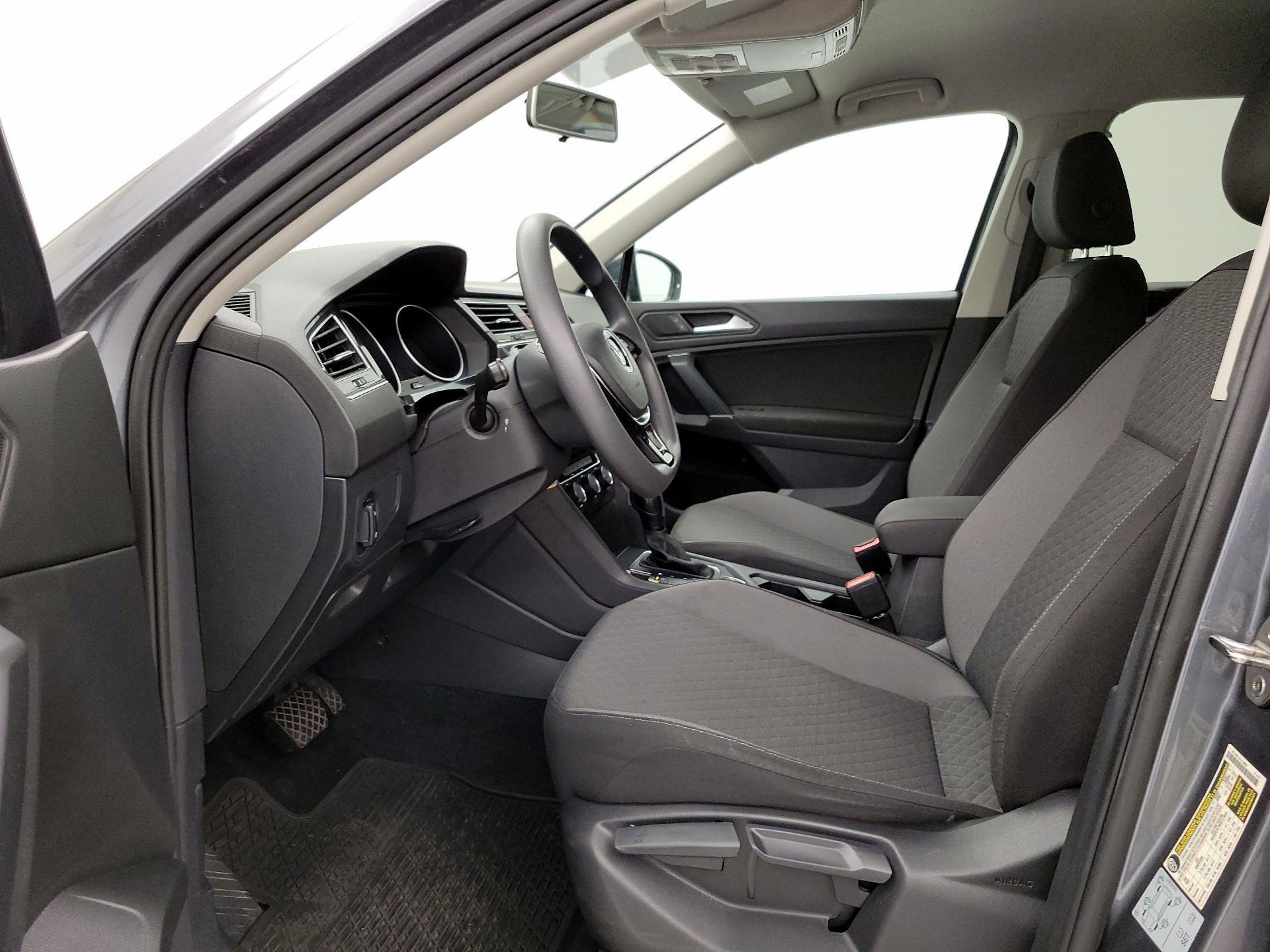 Thumbnail: 2020 Volkswagen Tiguan - 11