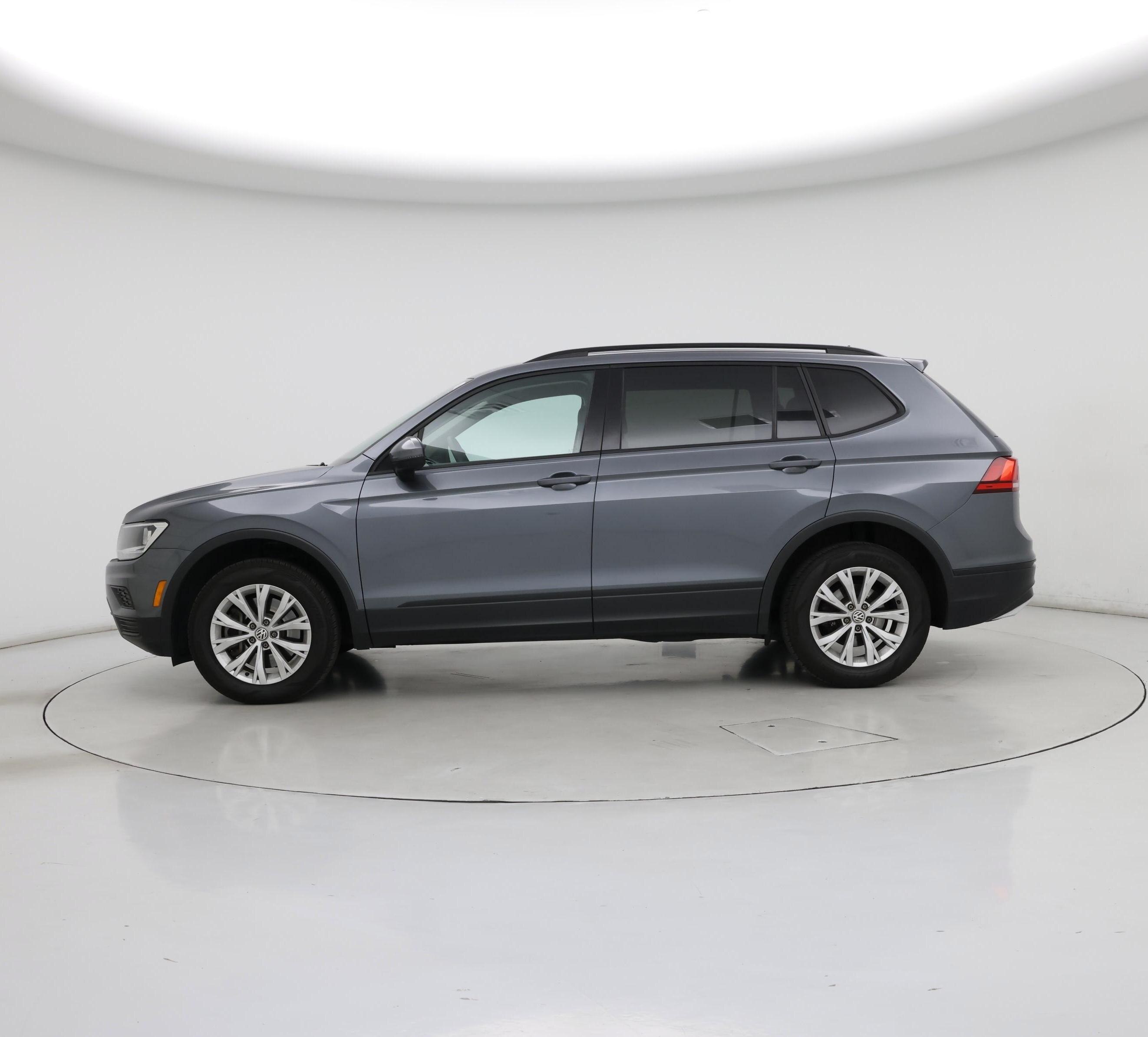 Thumbnail: 2020 Volkswagen Tiguan - 3
