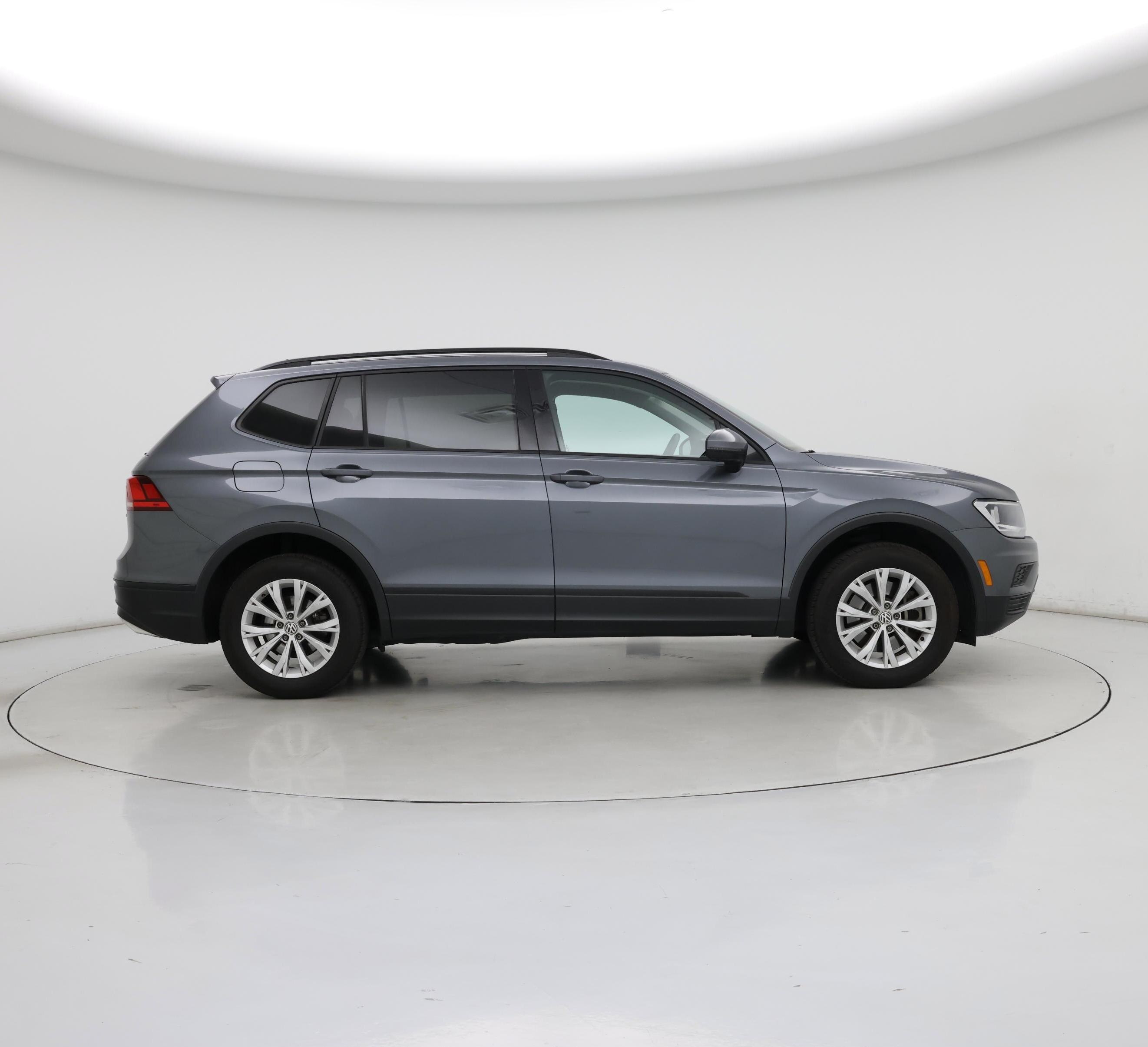 Thumbnail: 2020 Volkswagen Tiguan - 7