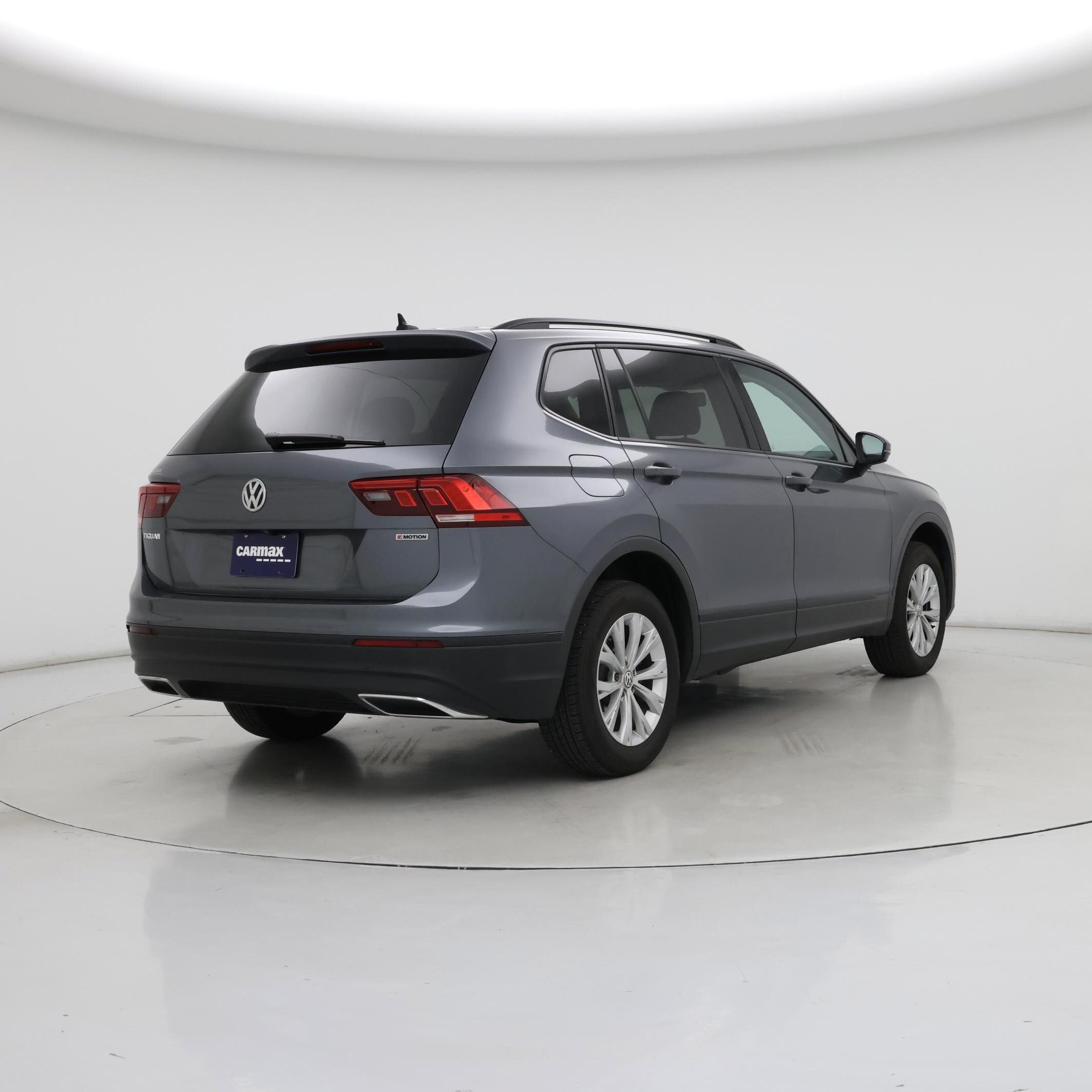 Thumbnail: 2020 Volkswagen Tiguan - 8