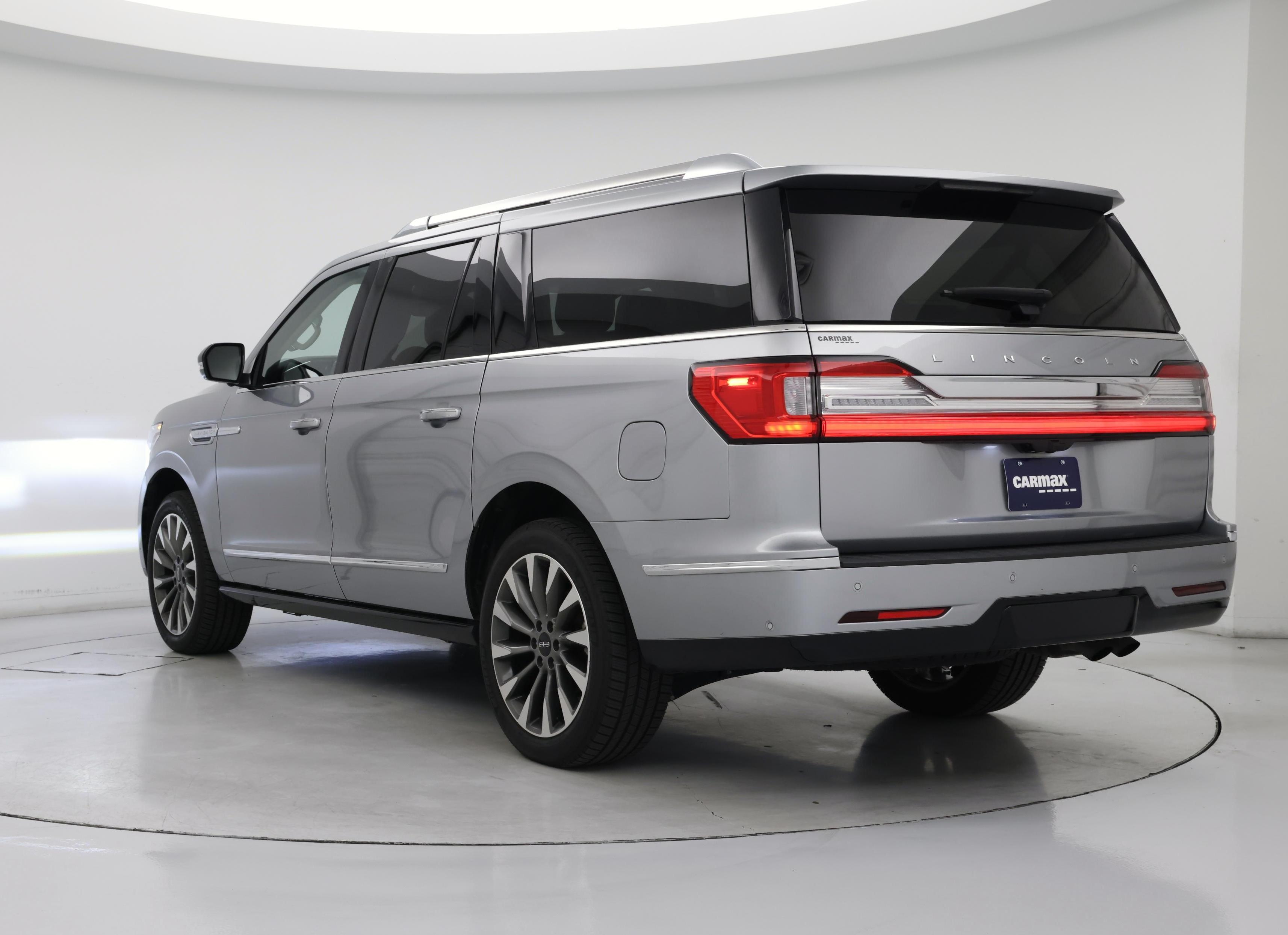 Thumbnail: 2020 Lincoln Navigator L - 2