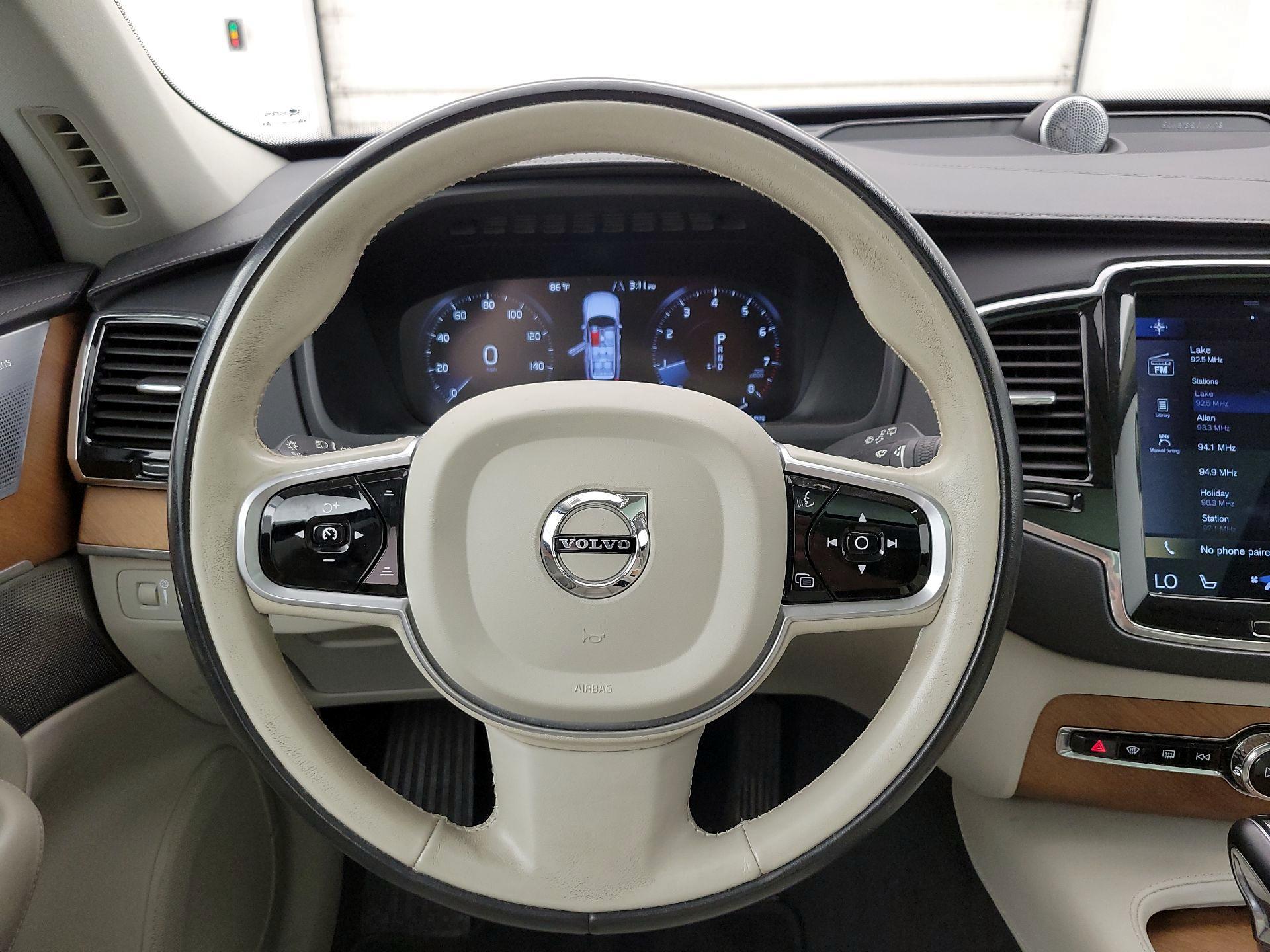 Thumbnail: 2019 Volvo XC90 - 10