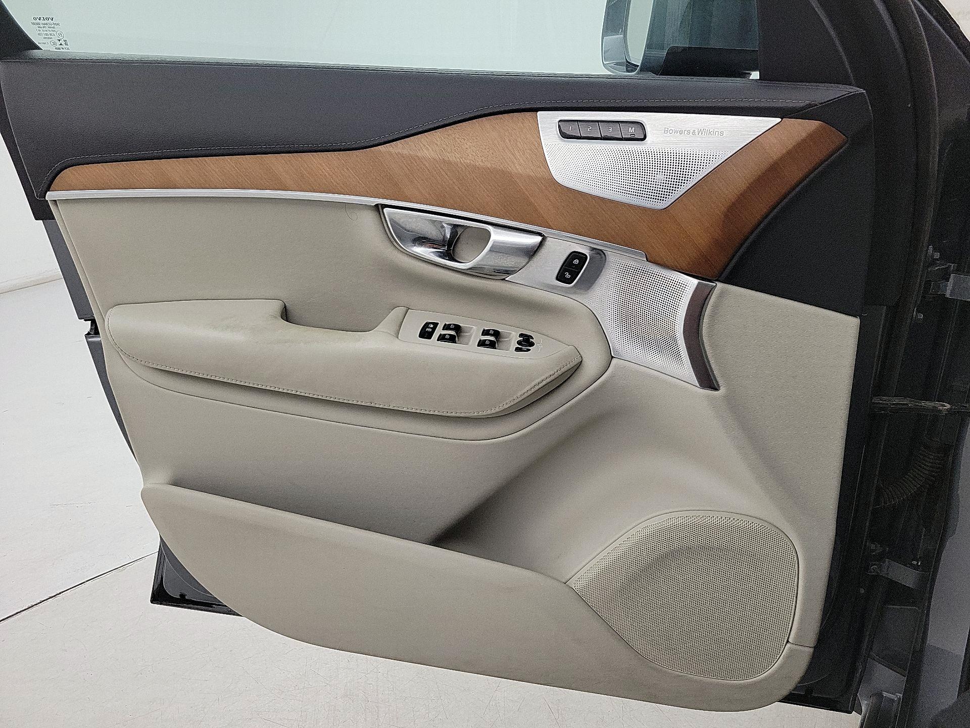 Thumbnail: 2019 Volvo XC90 - 12
