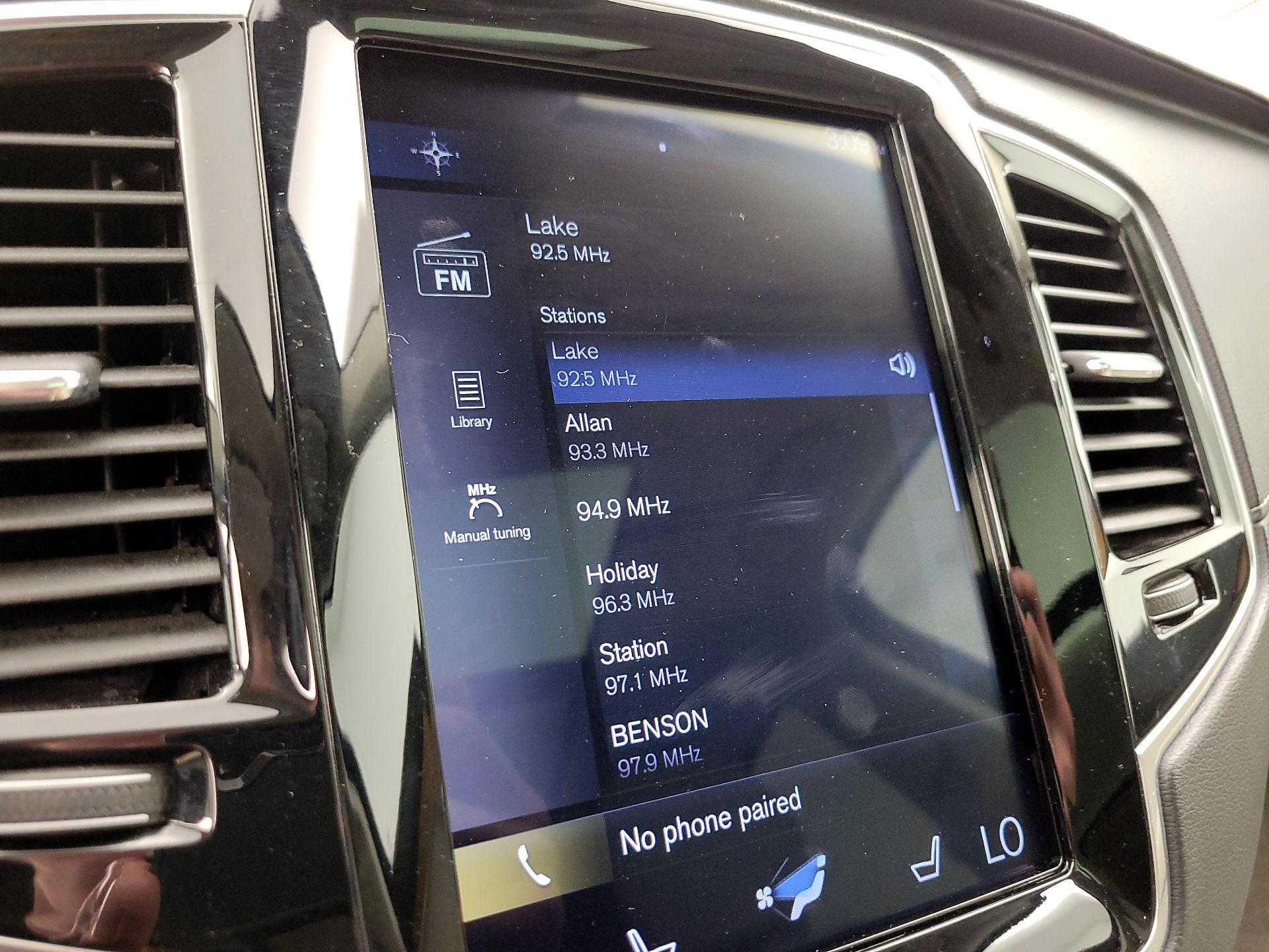 Thumbnail: 2019 Volvo XC90 - 16