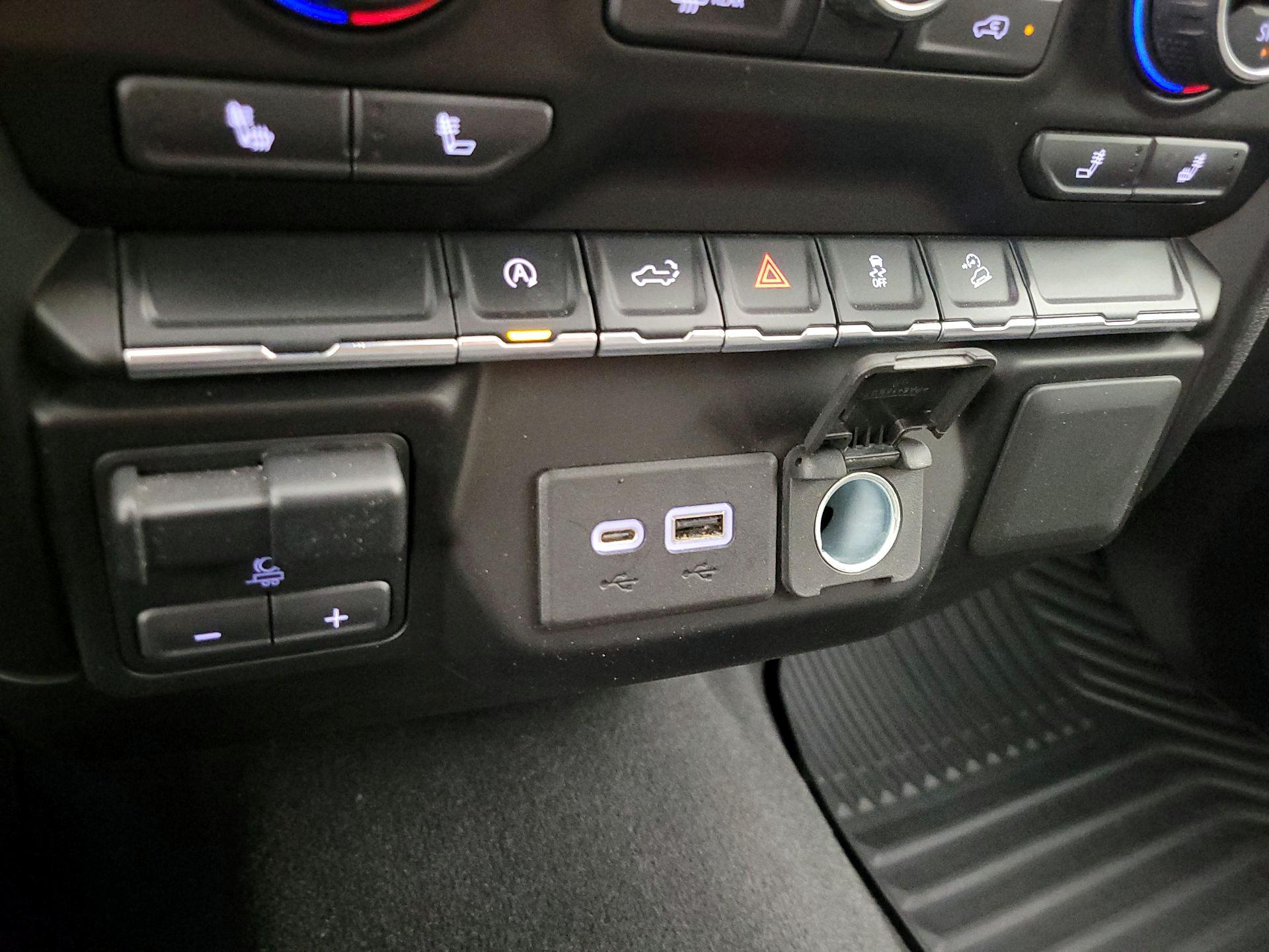 Thumbnail: 2021 Chevrolet Silverado 1500 - 18