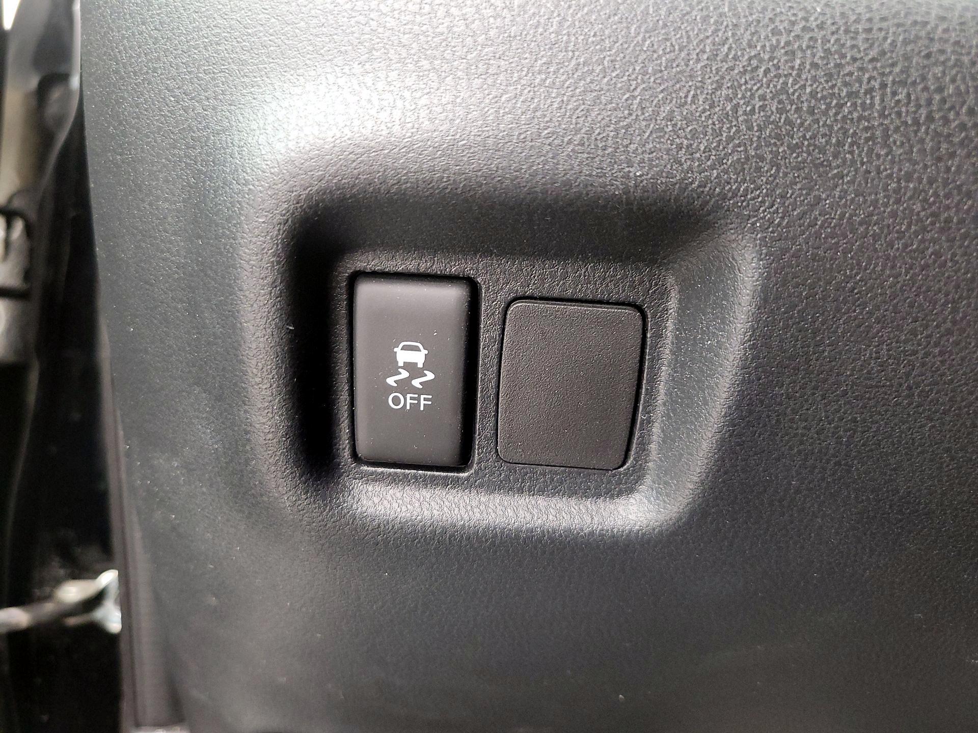 Thumbnail: 2019 Nissan Versa - 13
