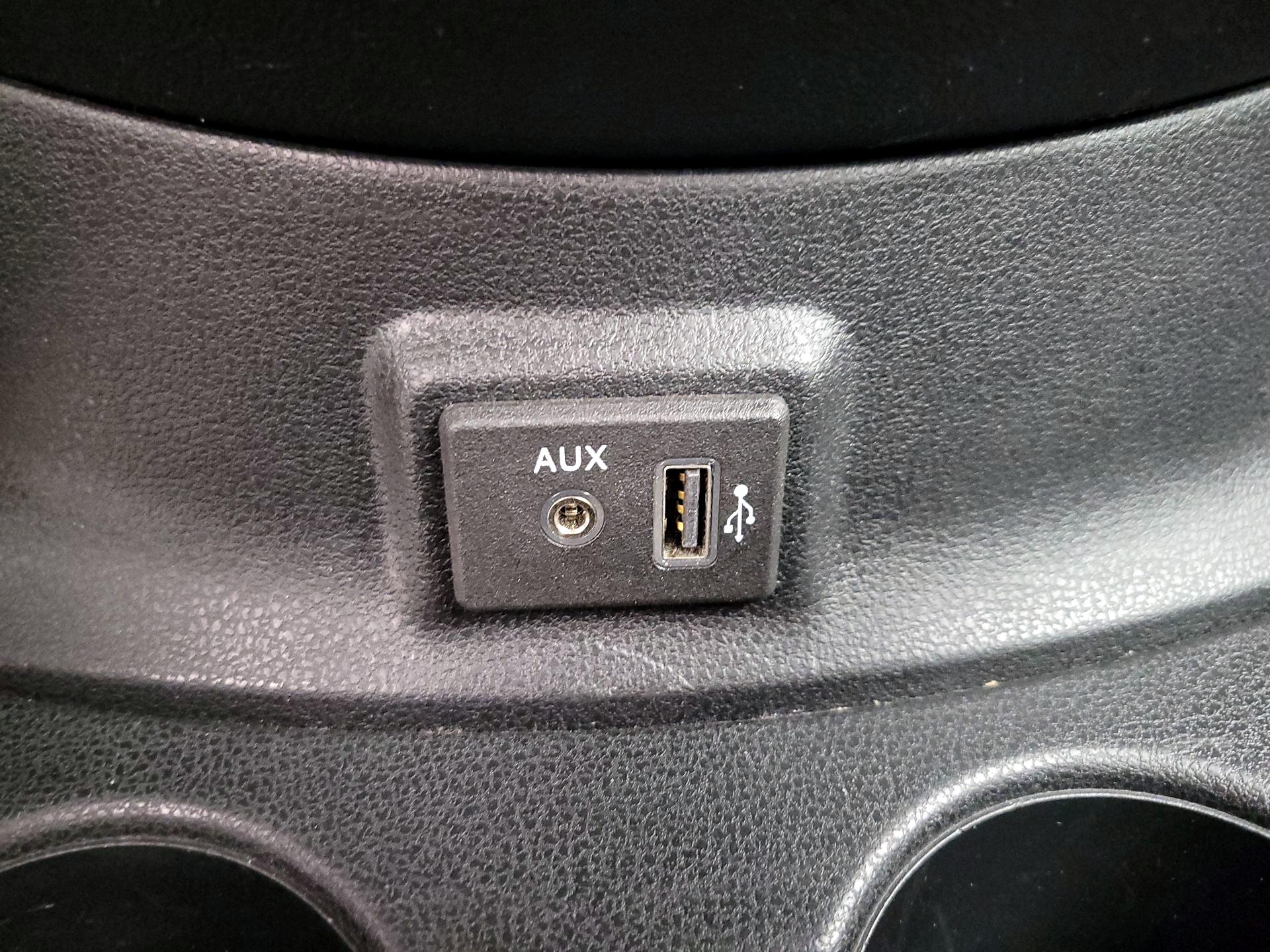 Thumbnail: 2019 Nissan Versa - 18