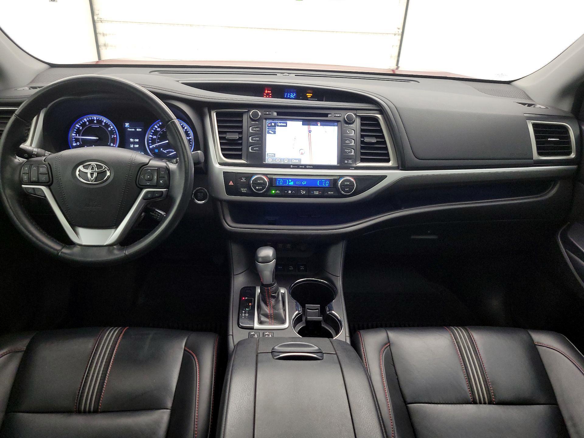 Thumbnail: 2019 Toyota Highlander - 9