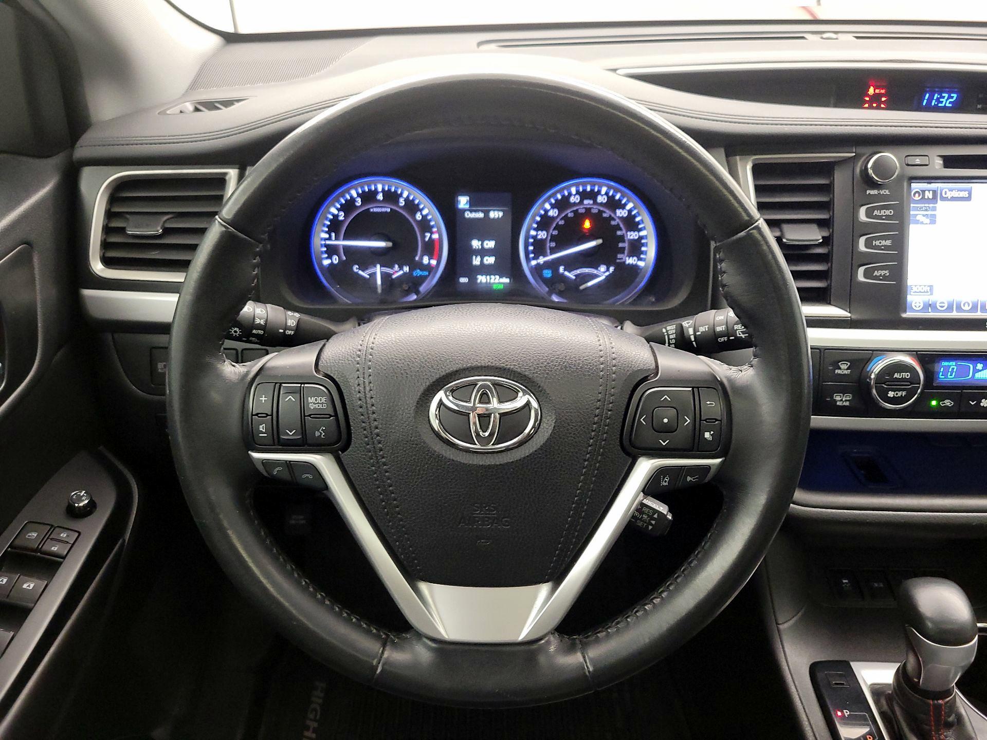 Thumbnail: 2019 Toyota Highlander - 10