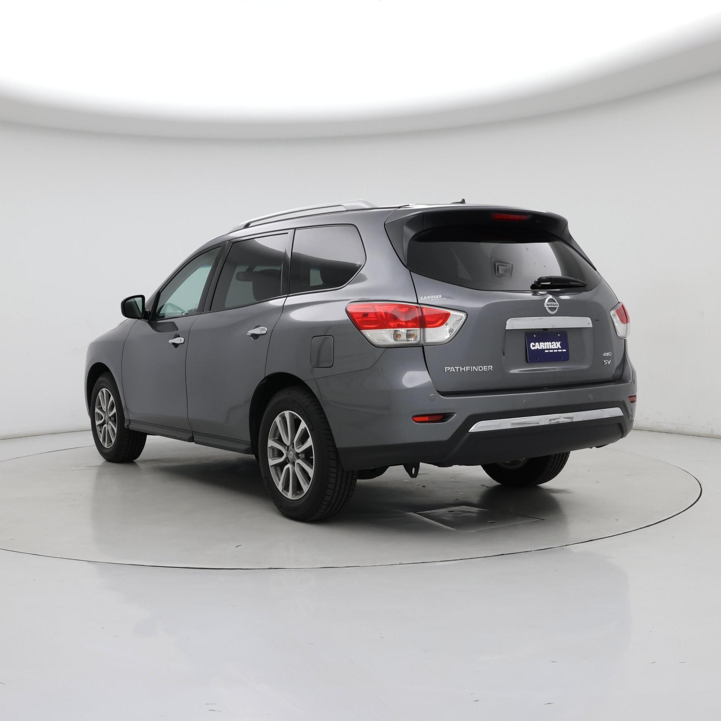 Thumbnail: 2015 Nissan Pathfinder - 2