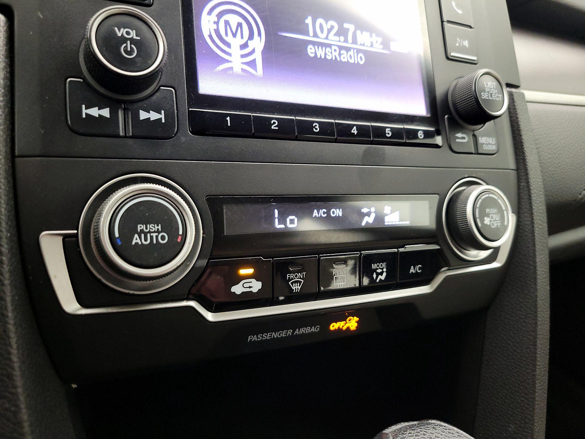 Thumbnail: 2016 Honda Civic - 16