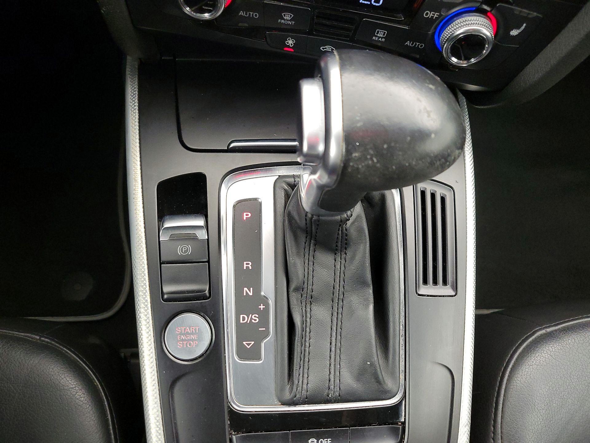 Thumbnail: 2016 Audi A4 - 16