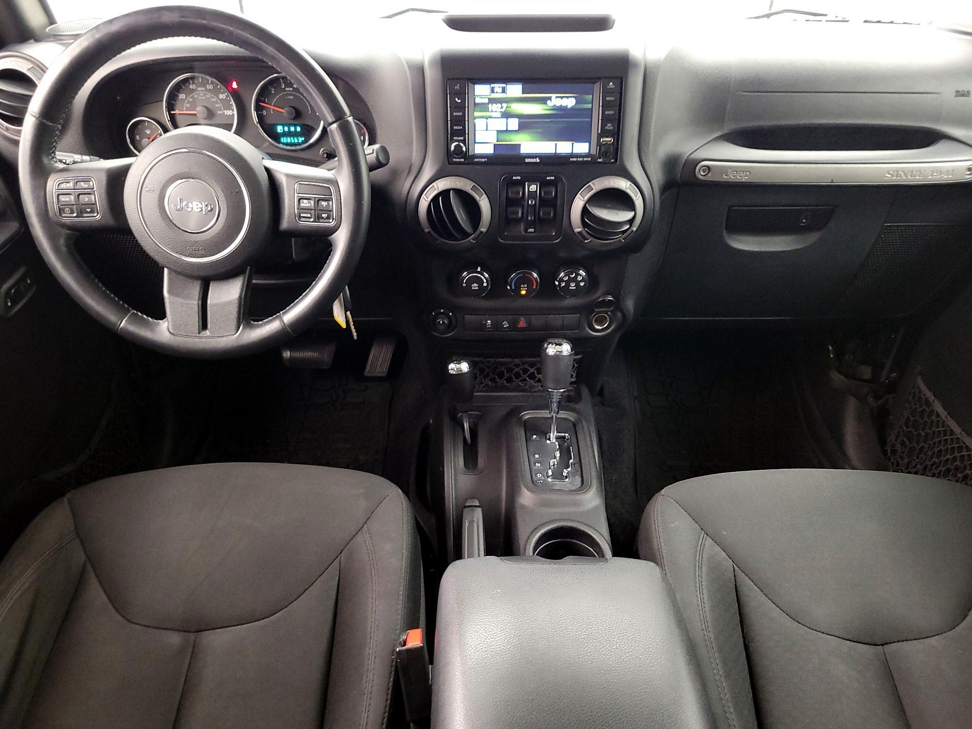 Thumbnail: 2015 Jeep Wrangler - 9